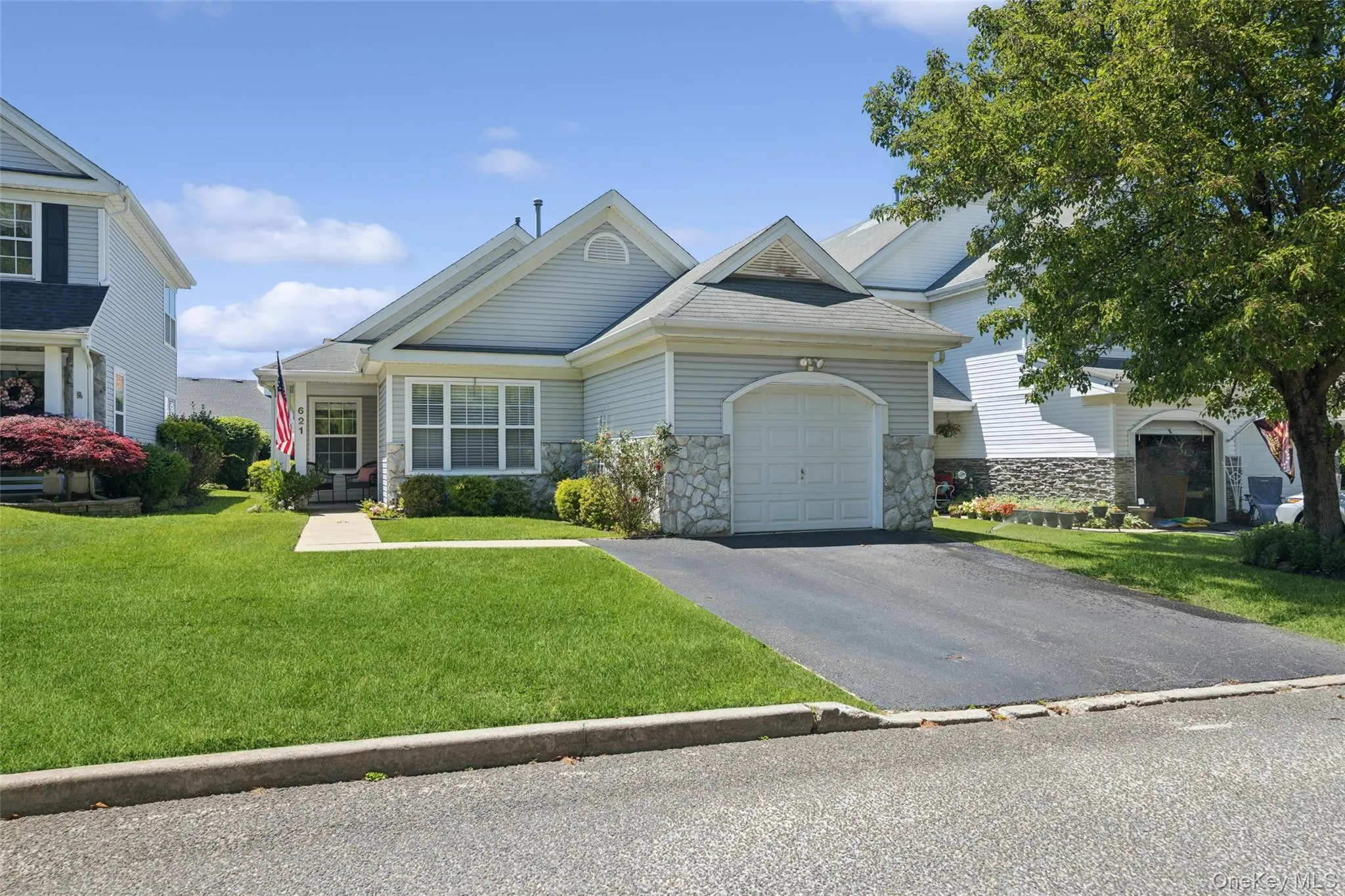 621 Spring Lake Drive, Brookhaven, NY, 2 Bedrooms Bedrooms, 8 Rooms Rooms,2 BathroomsBathrooms,Residential,For Rent,Spring Lake,0,1013228 621 Spring Lake Drive, Brookhaven, NY, 2 Bedrooms Bedrooms, 8 Rooms Rooms,2 BathroomsBathrooms,Residential,For Rent,Spring Lake,0,1013228