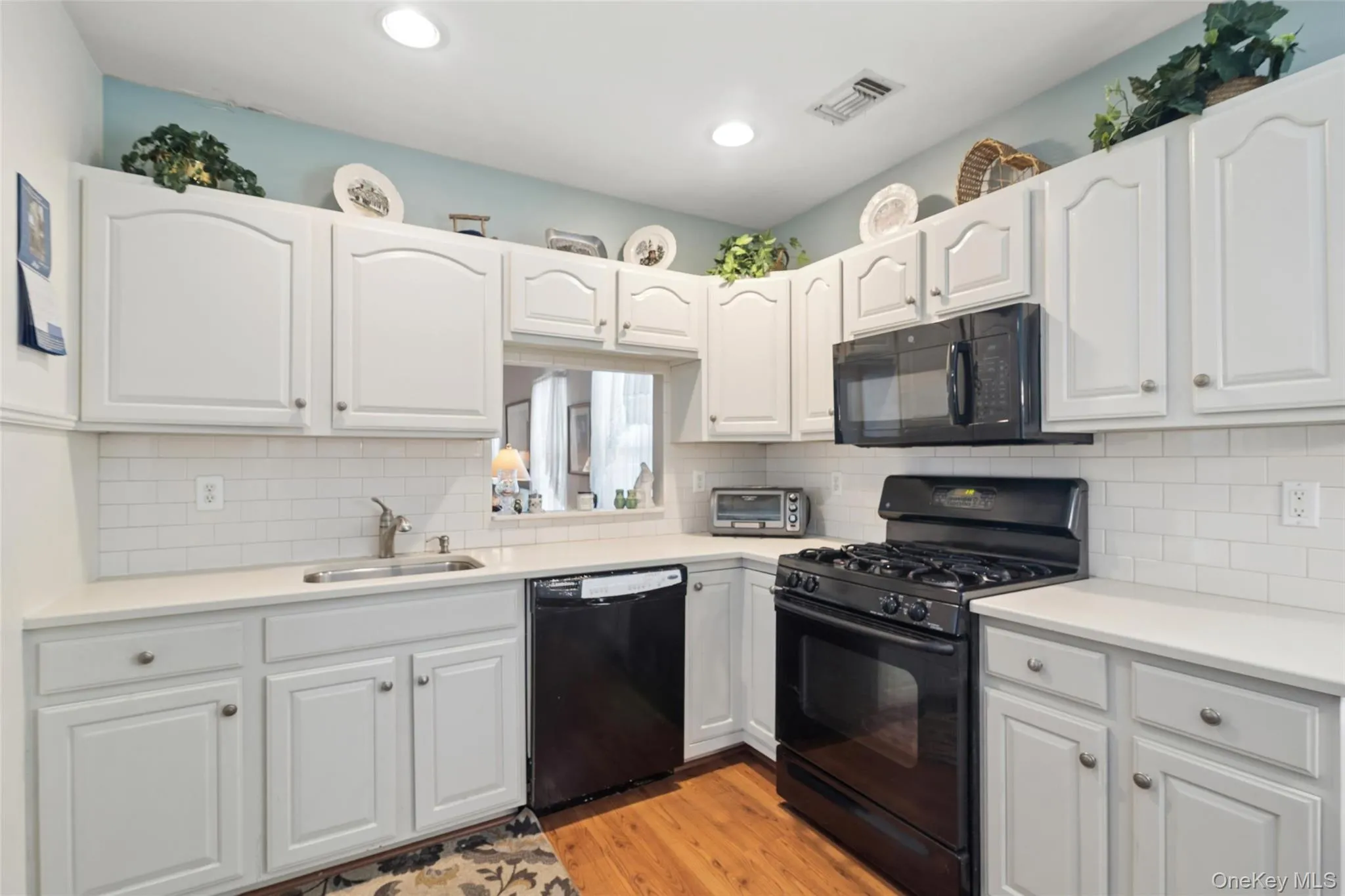 621 Spring Lake Drive, Brookhaven, NY, 2 Bedrooms Bedrooms, 8 Rooms Rooms,2 BathroomsBathrooms,Residential,For Rent,Spring Lake,0,1013228 621 Spring Lake Drive, Brookhaven, NY, 2 Bedrooms Bedrooms, 8 Rooms Rooms,2 BathroomsBathrooms,Residential,For Rent,Spring Lake,0,1013228