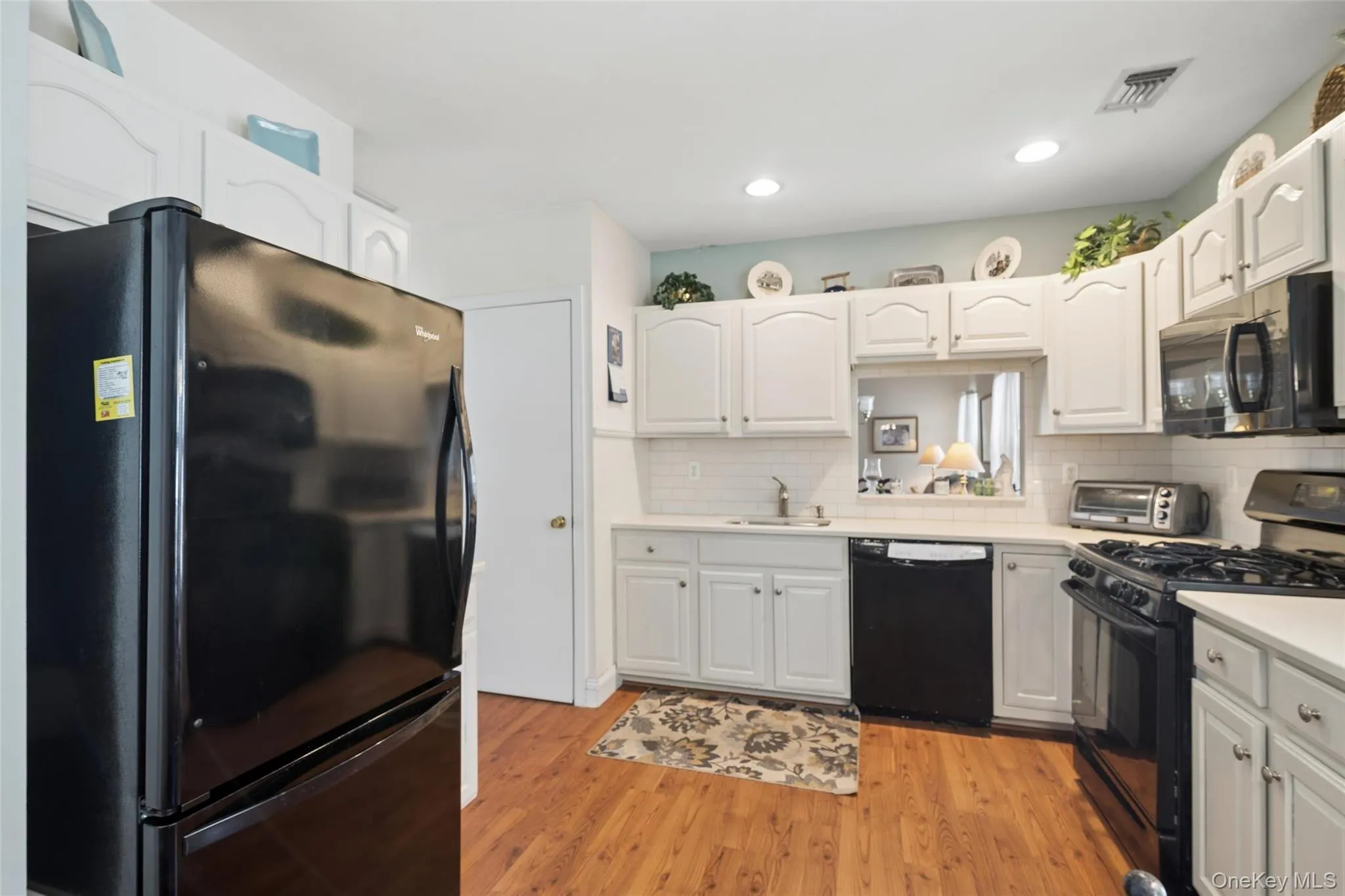621 Spring Lake Drive, Brookhaven, NY, 2 Bedrooms Bedrooms, 8 Rooms Rooms,2 BathroomsBathrooms,Residential,For Rent,Spring Lake,0,1013228 621 Spring Lake Drive, Brookhaven, NY, 2 Bedrooms Bedrooms, 8 Rooms Rooms,2 BathroomsBathrooms,Residential,For Rent,Spring Lake,0,1013228