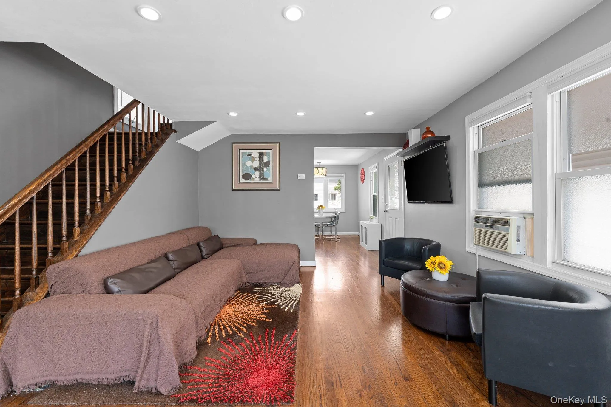 116 Sigsbee Avenue, North Hempstead, NY, 2 Bedrooms Bedrooms, 5 Rooms Rooms,1 BathroomBathrooms,Residential,For Rent,Sigsbee,0,KEY1013229 116 Sigsbee Avenue, North Hempstead, NY, 2 Bedrooms Bedrooms, 5 Rooms Rooms,1 BathroomBathrooms,Residential,For Rent,Sigsbee,0,KEY1013229