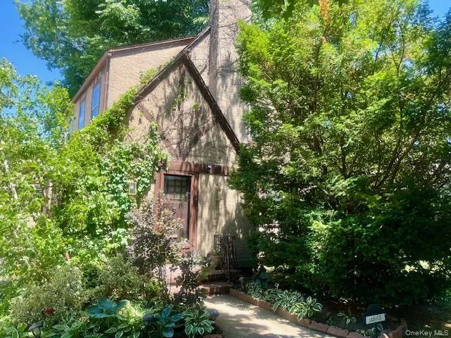 11515 Babbage Street, New York, NY, 3 Bedrooms Bedrooms, 7 Rooms Rooms,2 BathroomsBathrooms,Residential,For Rent,Babbage,0,1013230 11515 Babbage Street, New York, NY, 3 Bedrooms Bedrooms, 7 Rooms Rooms,2 BathroomsBathrooms,Residential,For Rent,Babbage,0,1013230