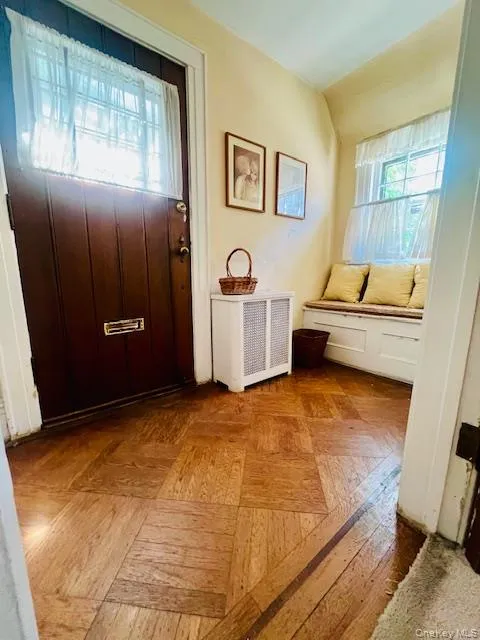 11515 Babbage Street, New York, NY, 3 Bedrooms Bedrooms, 7 Rooms Rooms,2 BathroomsBathrooms,Residential,For Rent,Babbage,0,1013230 11515 Babbage Street, New York, NY, 3 Bedrooms Bedrooms, 7 Rooms Rooms,2 BathroomsBathrooms,Residential,For Rent,Babbage,0,1013230