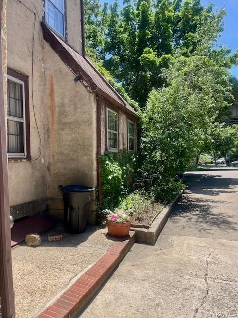 11515 Babbage Street, New York, NY, 3 Bedrooms Bedrooms, 7 Rooms Rooms,2 BathroomsBathrooms,Residential,For Rent,Babbage,0,1013230 11515 Babbage Street, New York, NY, 3 Bedrooms Bedrooms, 7 Rooms Rooms,2 BathroomsBathrooms,Residential,For Rent,Babbage,0,1013230