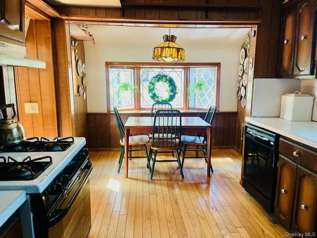 11515 Babbage Street, New York, NY, 3 Bedrooms Bedrooms, 7 Rooms Rooms,2 BathroomsBathrooms,Residential,For Rent,Babbage,0,1013230 11515 Babbage Street, New York, NY, 3 Bedrooms Bedrooms, 7 Rooms Rooms,2 BathroomsBathrooms,Residential,For Rent,Babbage,0,1013230