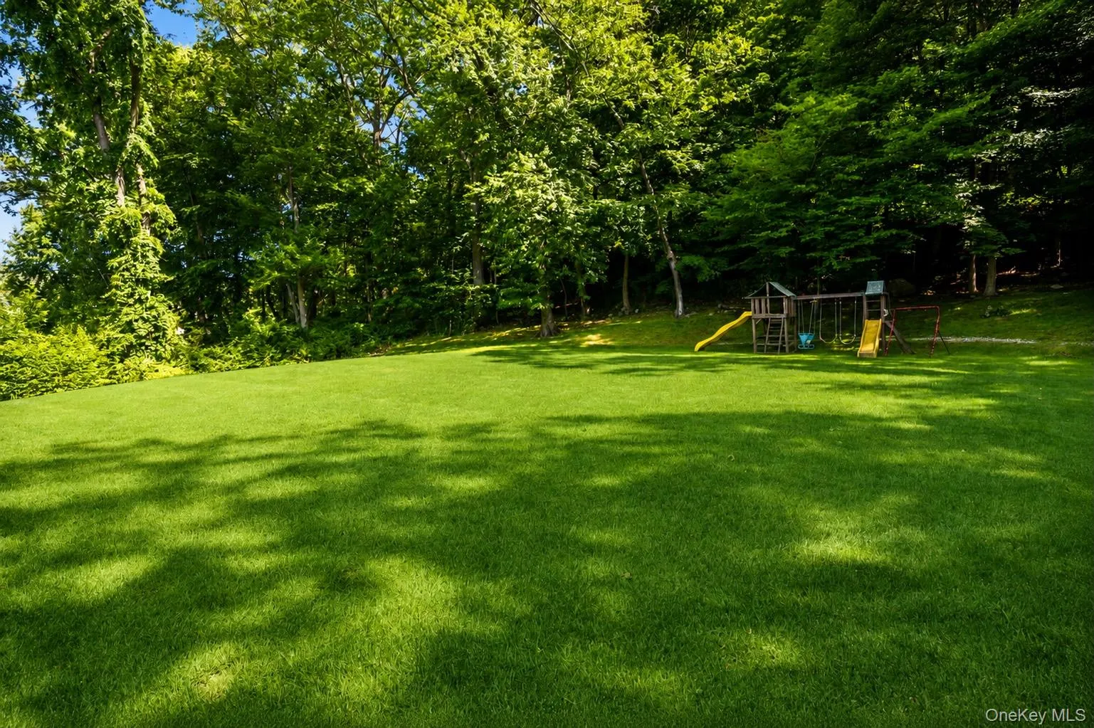 14 Briarwood Lane, Mount Pleasant, NY, 4 Bedrooms Bedrooms, 8 Rooms Rooms,2 BathroomsBathrooms,Residential,For Rent,Briarwood,0,KEY1013231 14 Briarwood Lane, Mount Pleasant, NY, 4 Bedrooms Bedrooms, 8 Rooms Rooms,2 BathroomsBathrooms,Residential,For Rent,Briarwood,0,KEY1013231