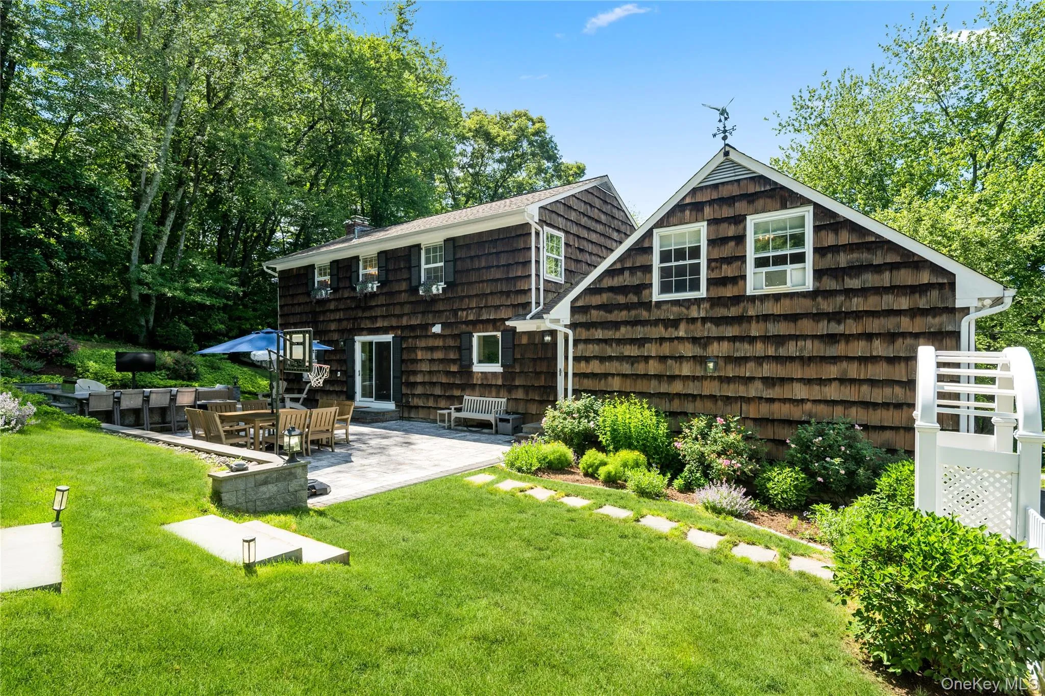14 Briarwood Lane, Mount Pleasant, NY, 4 Bedrooms Bedrooms, 8 Rooms Rooms,2 BathroomsBathrooms,Residential,For Rent,Briarwood,0,KEY1013231 14 Briarwood Lane, Mount Pleasant, NY, 4 Bedrooms Bedrooms, 8 Rooms Rooms,2 BathroomsBathrooms,Residential,For Rent,Briarwood,0,KEY1013231