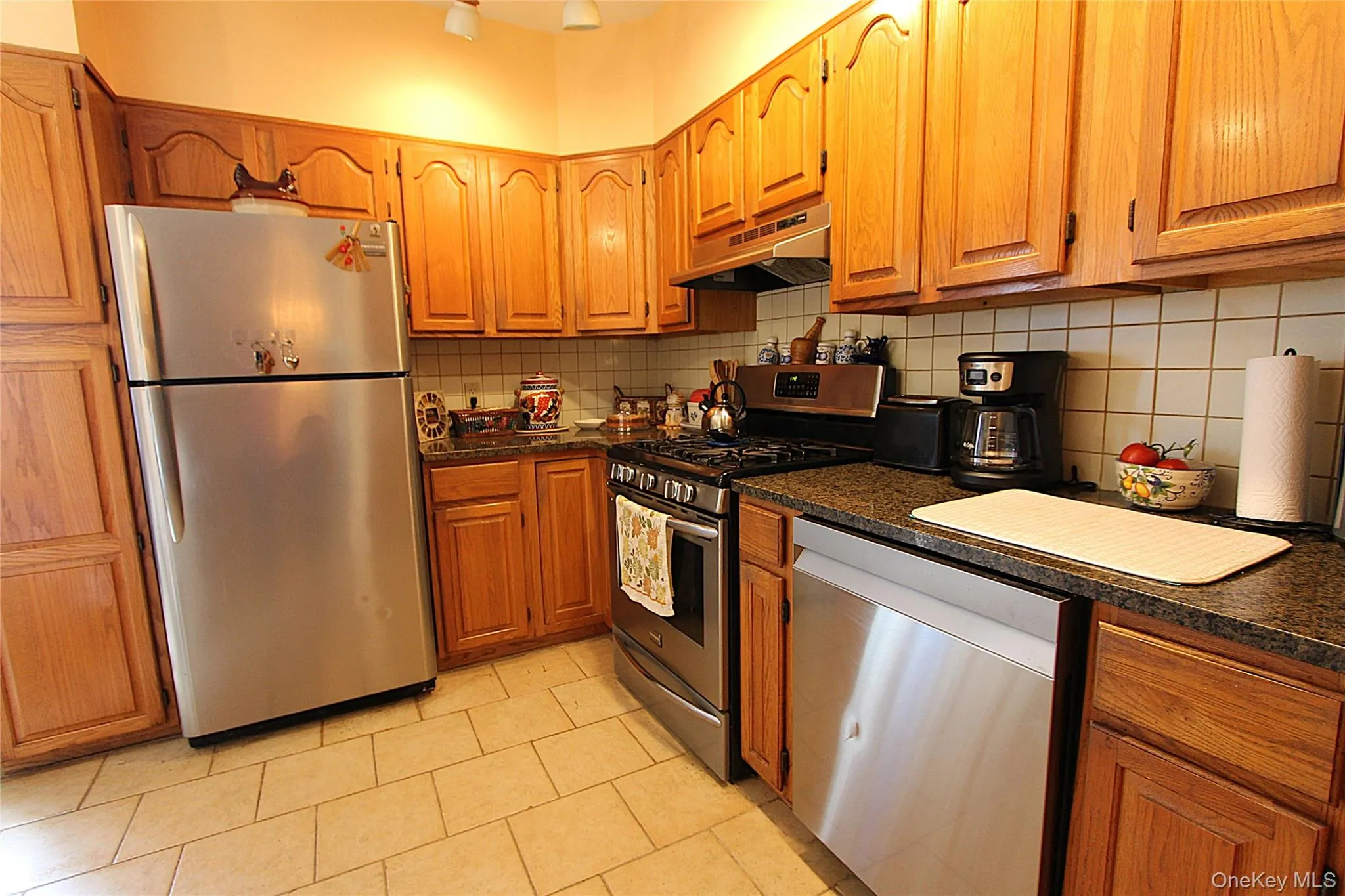 72-19 66th Road, New York, NY, 3 Bedrooms Bedrooms, 8 Rooms Rooms,2 BathroomsBathrooms,Residential,For Rent,66th,0,1013232 72-19 66th Road, New York, NY, 3 Bedrooms Bedrooms, 8 Rooms Rooms,2 BathroomsBathrooms,Residential,For Rent,66th,0,1013232