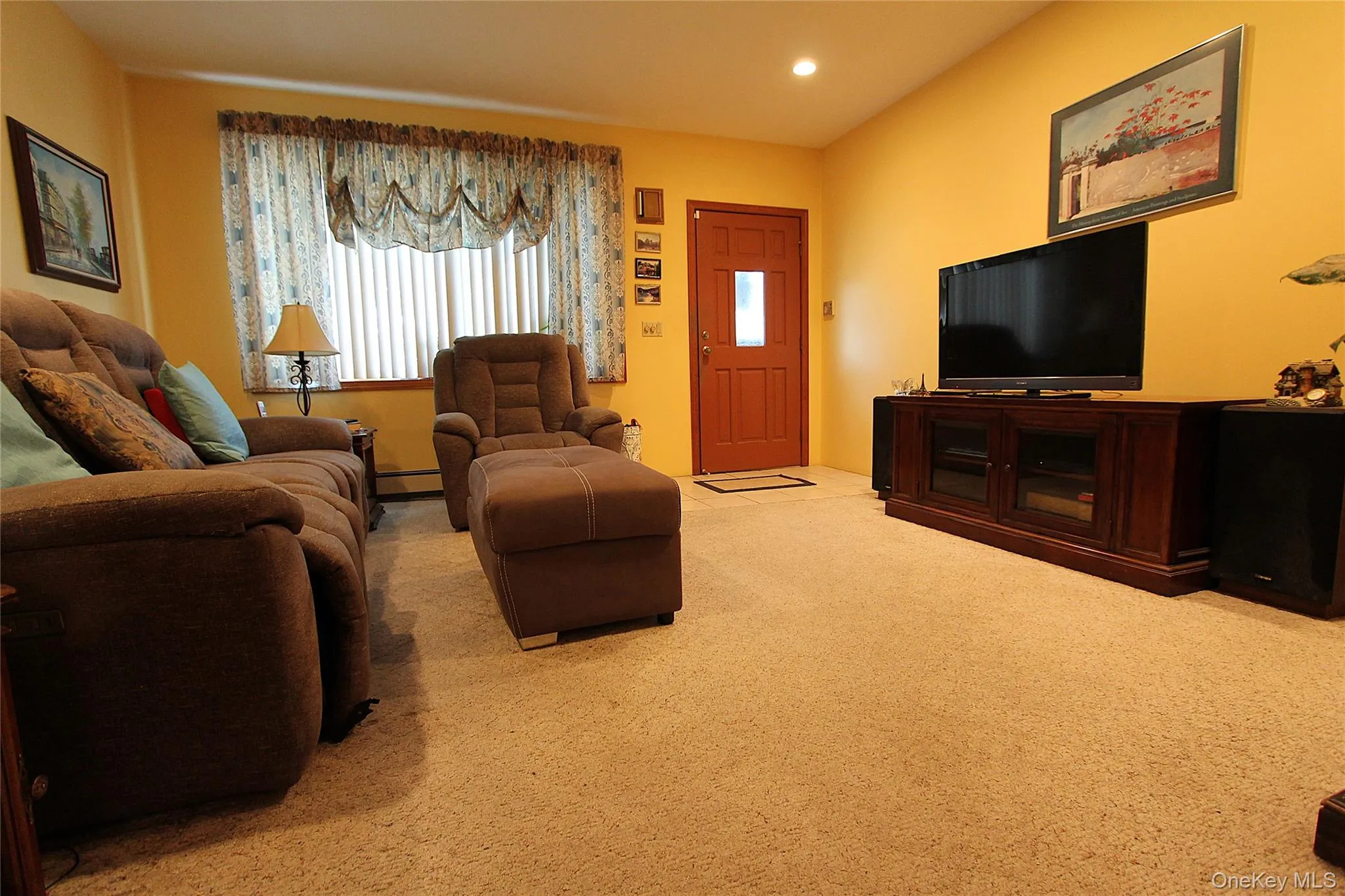 72-19 66th Road, New York, NY, 3 Bedrooms Bedrooms, 8 Rooms Rooms,2 BathroomsBathrooms,Residential,For Rent,66th,0,1013232 72-19 66th Road, New York, NY, 3 Bedrooms Bedrooms, 8 Rooms Rooms,2 BathroomsBathrooms,Residential,For Rent,66th,0,1013232