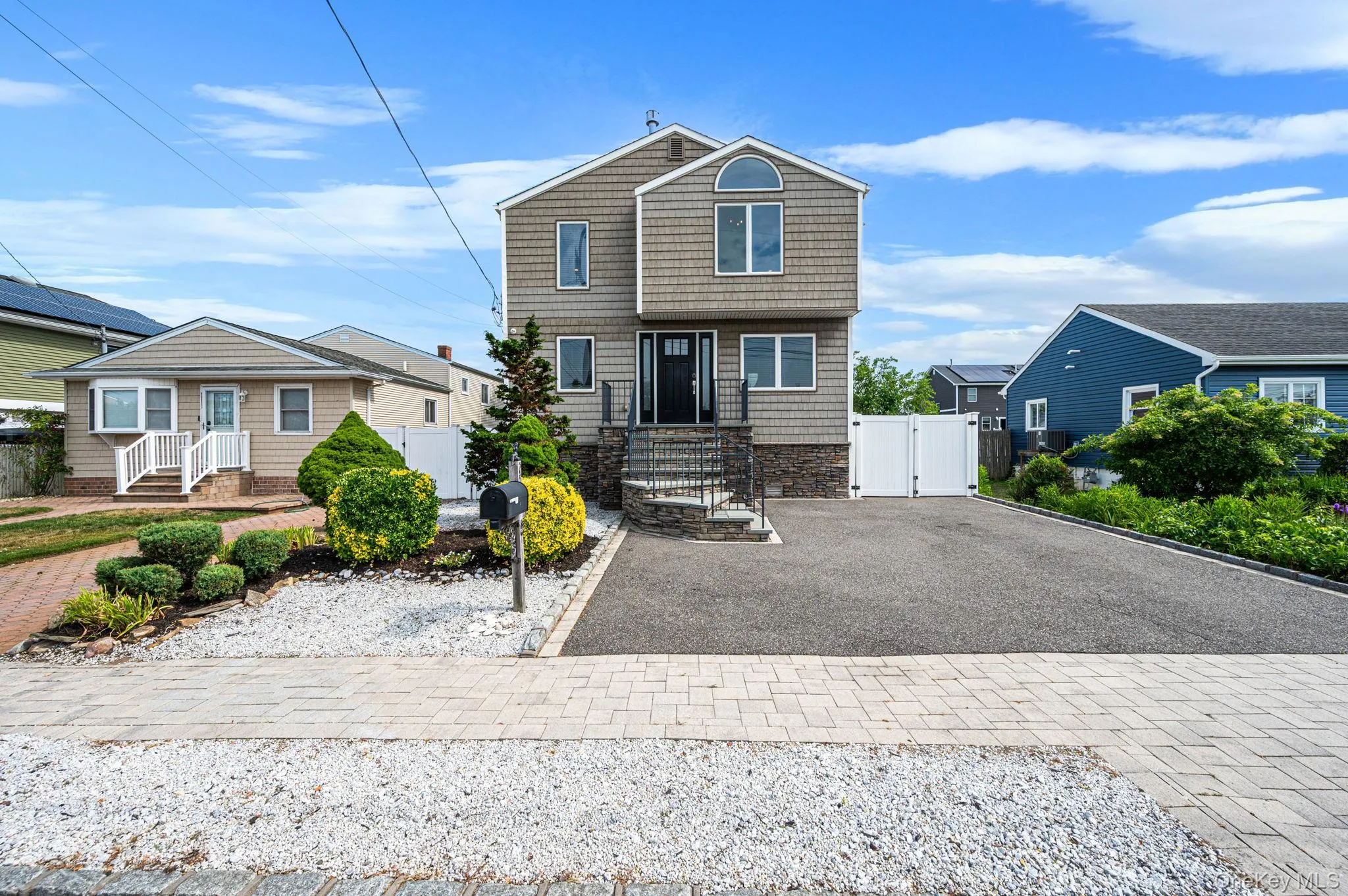 25 Seacrest Avenue, Babylon, NY, 4 Bedrooms Bedrooms, 8 Rooms Rooms,2 BathroomsBathrooms,Residential,For Rent,Seacrest,0,1013233 25 Seacrest Avenue, Babylon, NY, 4 Bedrooms Bedrooms, 8 Rooms Rooms,2 BathroomsBathrooms,Residential,For Rent,Seacrest,0,1013233