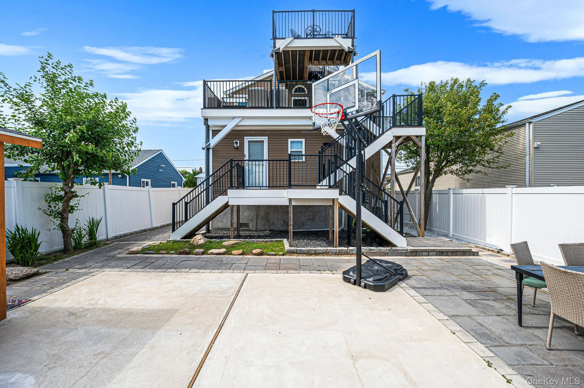 25 Seacrest Avenue, Babylon, NY, 4 Bedrooms Bedrooms, 8 Rooms Rooms,2 BathroomsBathrooms,Residential,For Rent,Seacrest,0,1013233 25 Seacrest Avenue, Babylon, NY, 4 Bedrooms Bedrooms, 8 Rooms Rooms,2 BathroomsBathrooms,Residential,For Rent,Seacrest,0,1013233