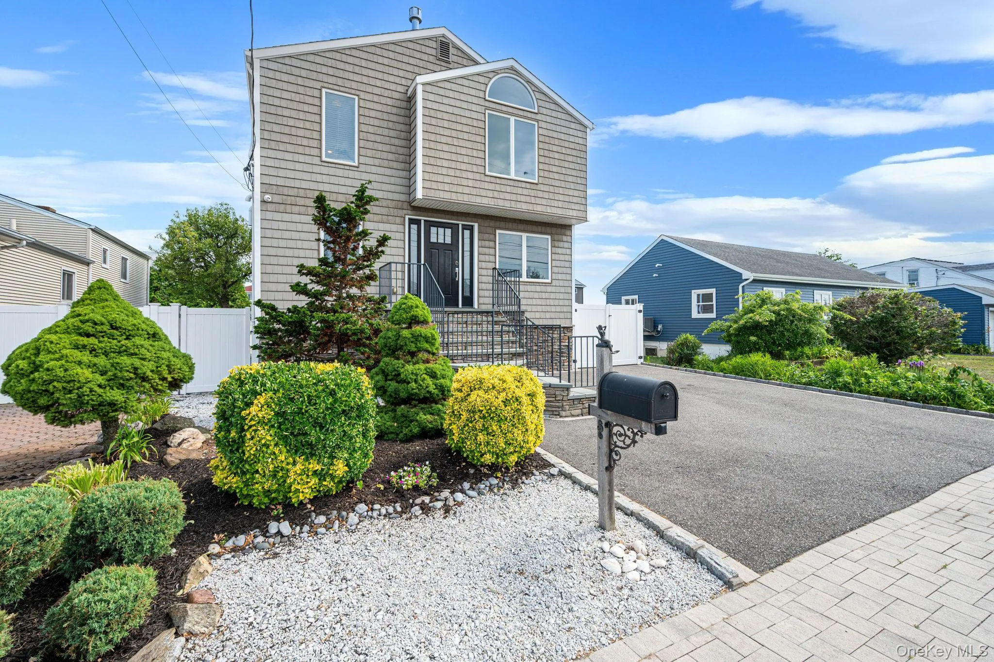 25 Seacrest Avenue, Babylon, NY, 4 Bedrooms Bedrooms, 8 Rooms Rooms,2 BathroomsBathrooms,Residential,For Rent,Seacrest,0,1013233 25 Seacrest Avenue, Babylon, NY, 4 Bedrooms Bedrooms, 8 Rooms Rooms,2 BathroomsBathrooms,Residential,For Rent,Seacrest,0,1013233