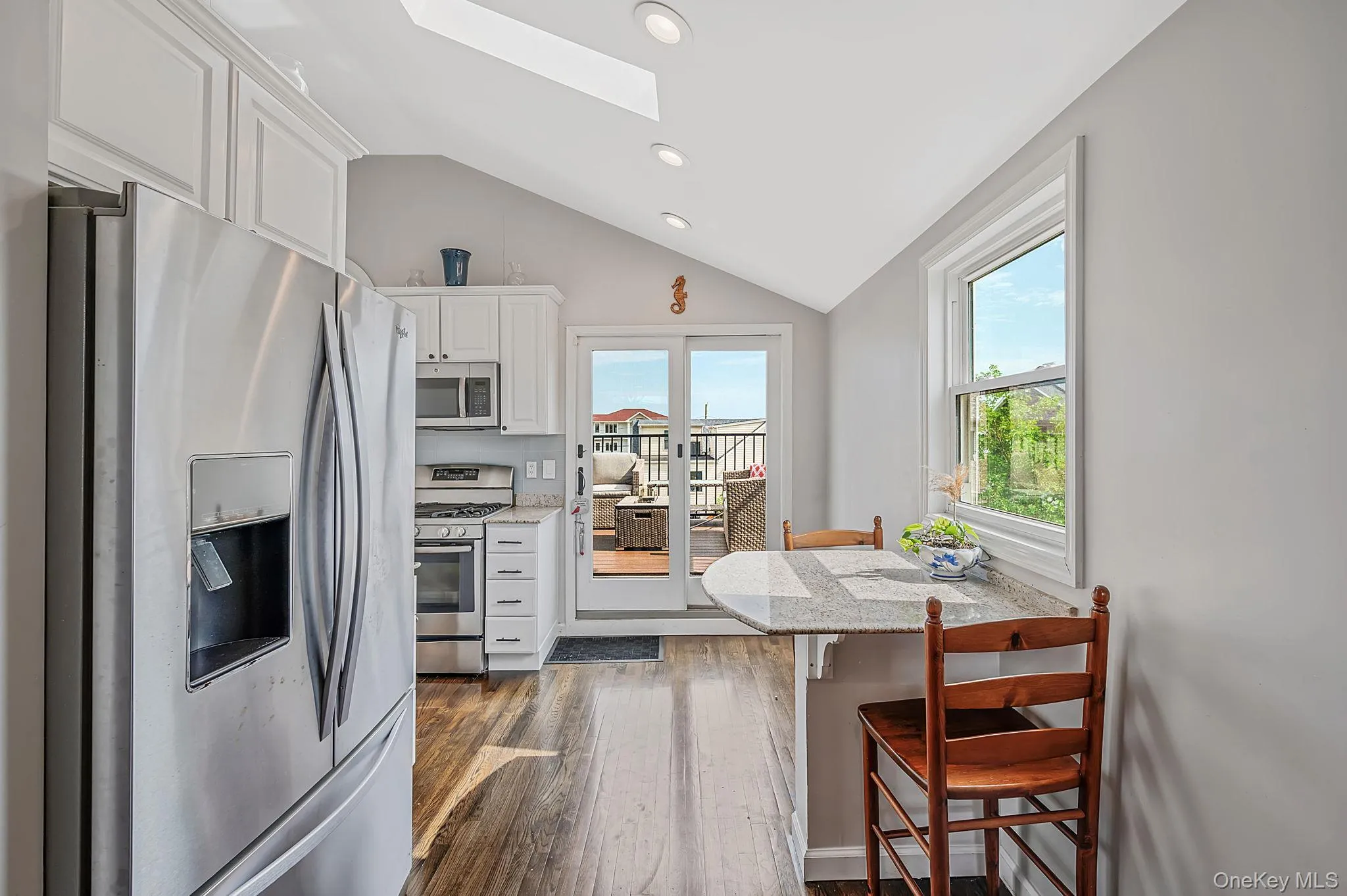 25 Seacrest Avenue, Babylon, NY, 4 Bedrooms Bedrooms, 8 Rooms Rooms,2 BathroomsBathrooms,Residential,For Rent,Seacrest,0,1013233 25 Seacrest Avenue, Babylon, NY, 4 Bedrooms Bedrooms, 8 Rooms Rooms,2 BathroomsBathrooms,Residential,For Rent,Seacrest,0,1013233