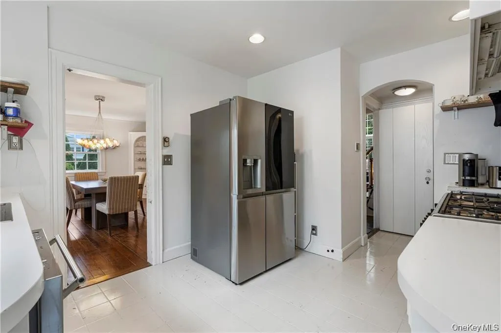 224 Mamaroneck Road, Scarsdale, NY, 4 Bedrooms Bedrooms, 7 Rooms Rooms,2 BathroomsBathrooms,Residential Lease,For Rent,Mamaroneck,0,1013235 224 Mamaroneck Road, Scarsdale, NY, 4 Bedrooms Bedrooms, 7 Rooms Rooms,2 BathroomsBathrooms,Residential Lease,For Rent,Mamaroneck,0,1013235