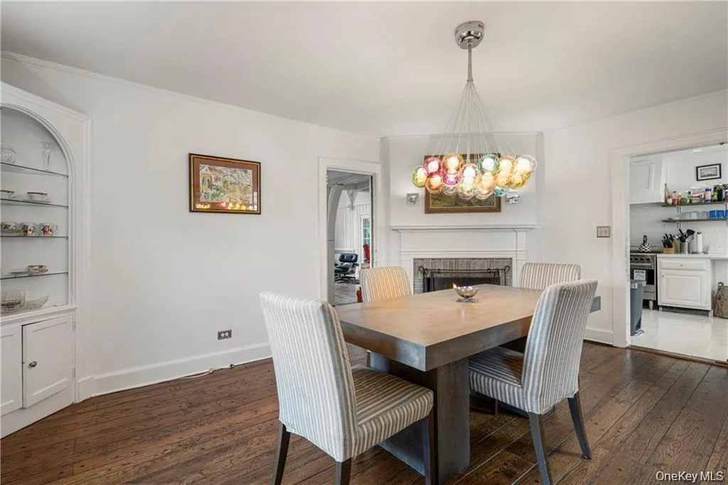 224 Mamaroneck Road, Scarsdale, NY, 4 Bedrooms Bedrooms, 7 Rooms Rooms,2 BathroomsBathrooms,Residential Lease,For Rent,Mamaroneck,0,1013235 224 Mamaroneck Road, Scarsdale, NY, 4 Bedrooms Bedrooms, 7 Rooms Rooms,2 BathroomsBathrooms,Residential Lease,For Rent,Mamaroneck,0,1013235