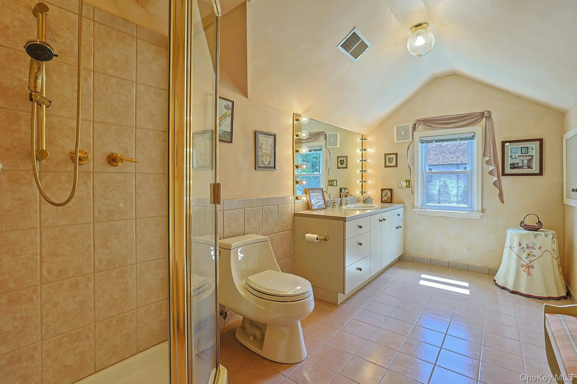 2nd floor full hall bath with incredible vanity 2nd floor full hall bath with incredible vanity