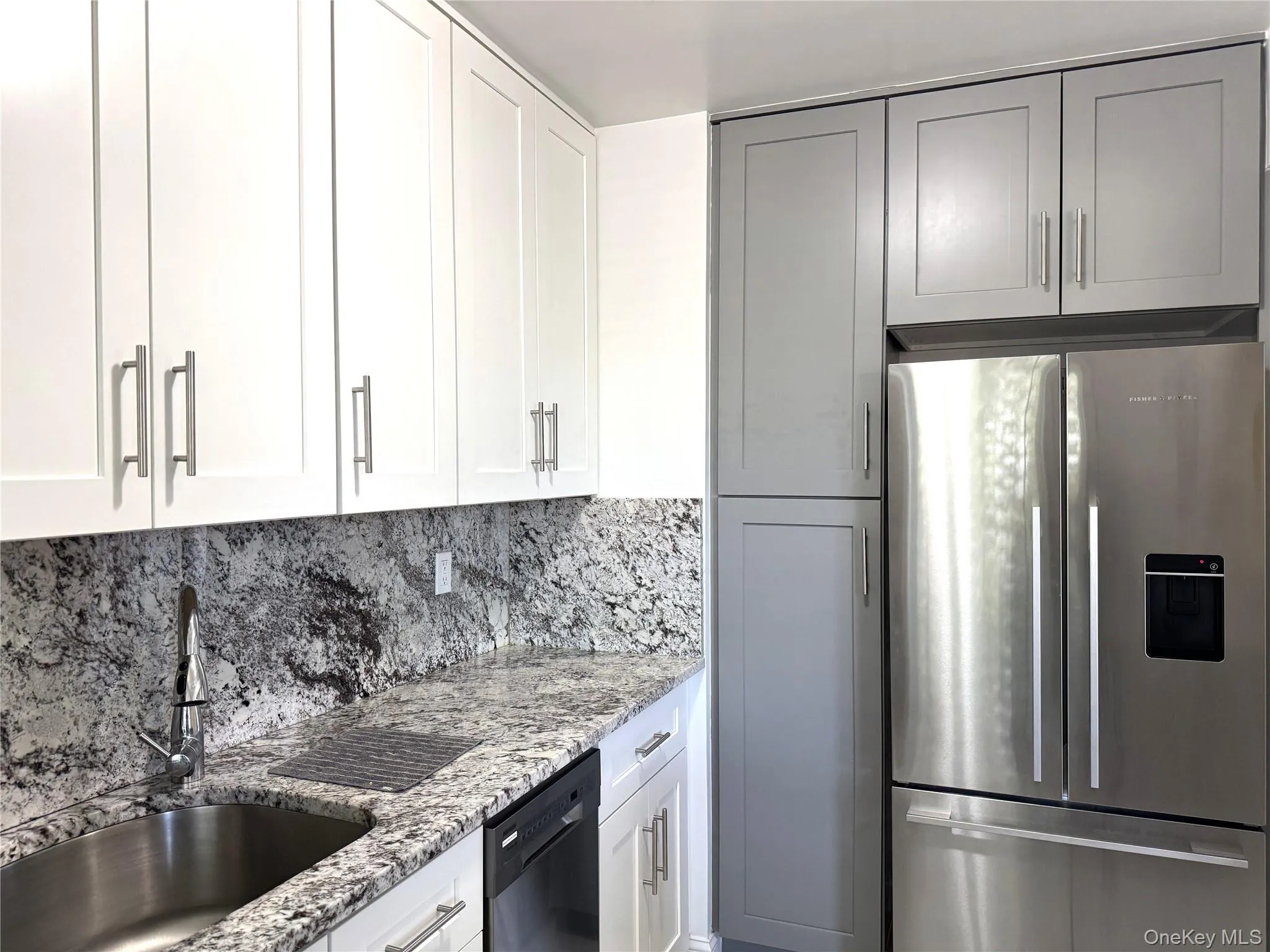 141-35 79th Avenue, New York, NY, 1 Bedroom Bedrooms, 3 Rooms Rooms,1 BathroomBathrooms,Residential,For Rent,79th,0,1013243 141-35 79th Avenue, New York, NY, 1 Bedroom Bedrooms, 3 Rooms Rooms,1 BathroomBathrooms,Residential,For Rent,79th,0,1013243