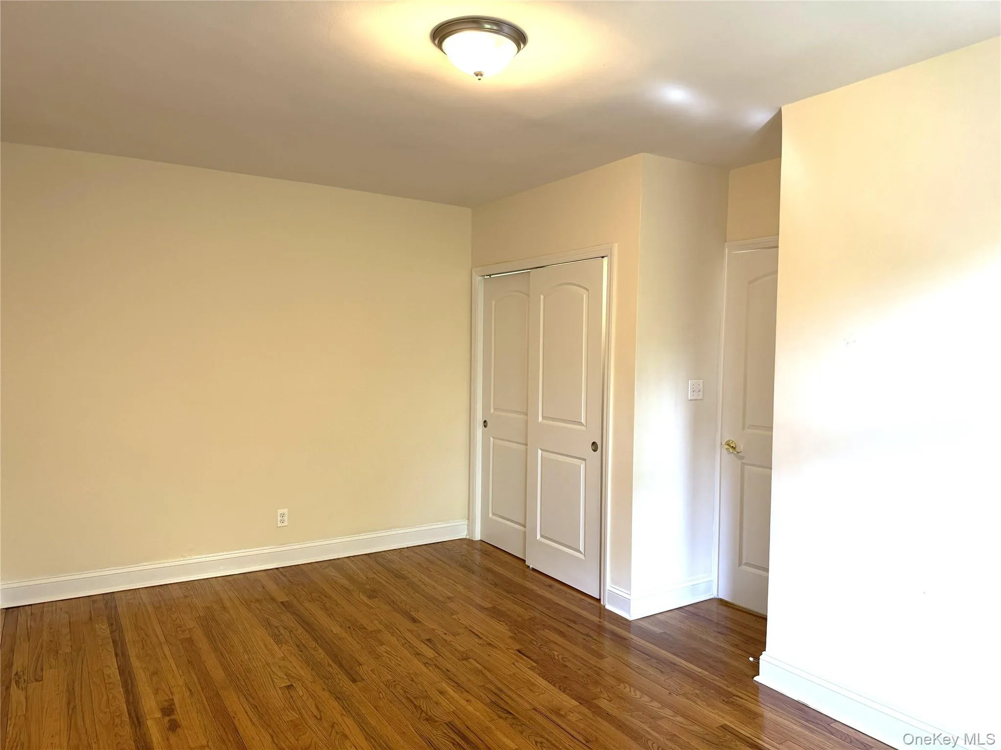 141-35 79th Avenue, New York, NY, 1 Bedroom Bedrooms, 3 Rooms Rooms,1 BathroomBathrooms,Residential,For Rent,79th,0,1013243 141-35 79th Avenue, New York, NY, 1 Bedroom Bedrooms, 3 Rooms Rooms,1 BathroomBathrooms,Residential,For Rent,79th,0,1013243