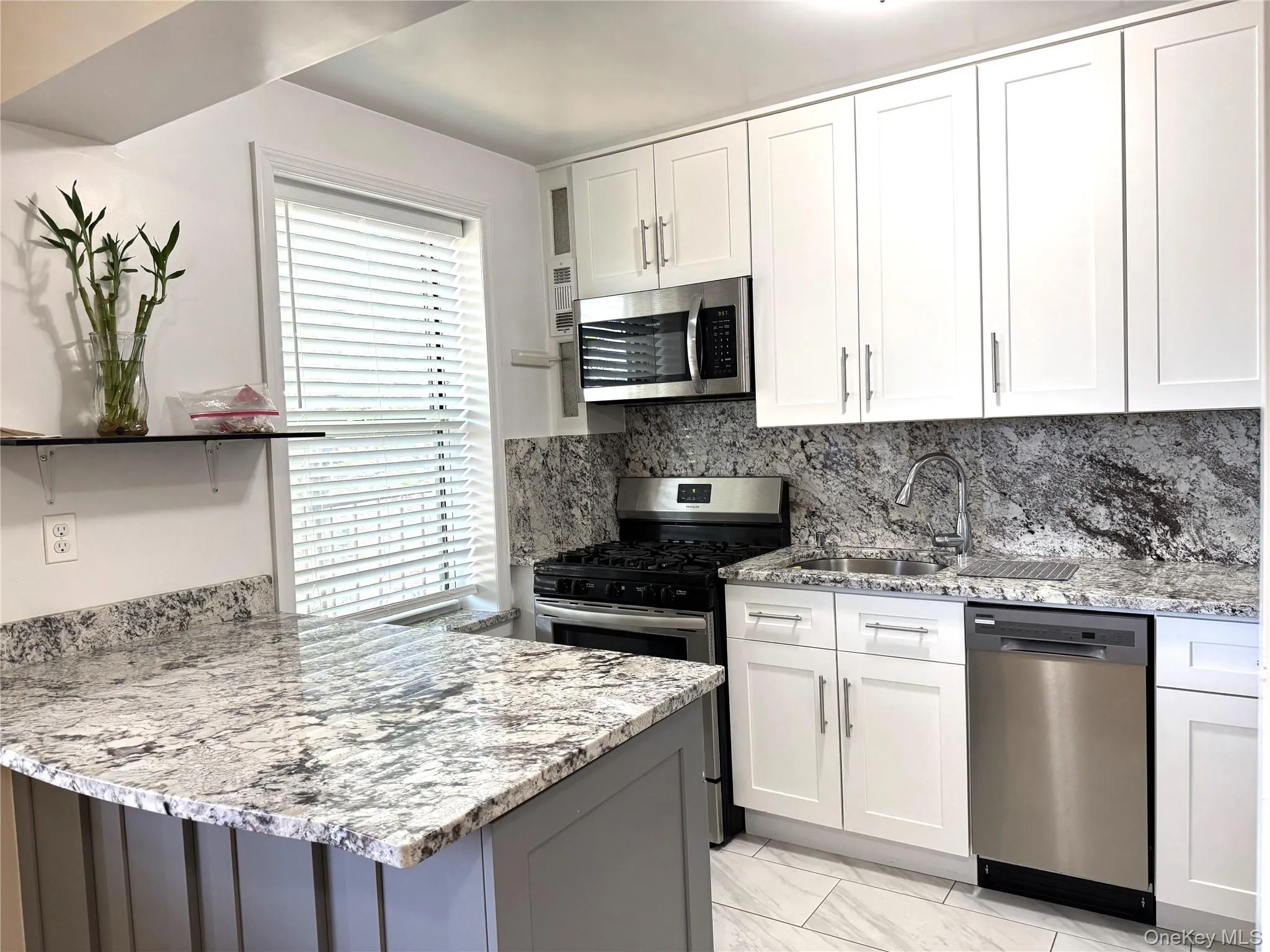 141-35 79th Avenue, New York, NY, 1 Bedroom Bedrooms, 3 Rooms Rooms,1 BathroomBathrooms,Residential,For Rent,79th,0,1013243 141-35 79th Avenue, New York, NY, 1 Bedroom Bedrooms, 3 Rooms Rooms,1 BathroomBathrooms,Residential,For Rent,79th,0,1013243