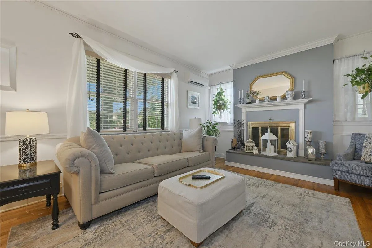 656 5th Avenue, Hempstead, NY, 3 Bedrooms Bedrooms, 7 Rooms Rooms,2 BathroomsBathrooms,Residential,For Rent,5th,0,1013254 656 5th Avenue, Hempstead, NY, 3 Bedrooms Bedrooms, 7 Rooms Rooms,2 BathroomsBathrooms,Residential,For Rent,5th,0,1013254