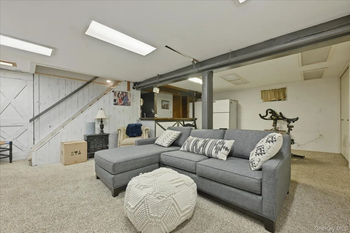 656 5th Avenue, Hempstead, NY, 3 Bedrooms Bedrooms, 7 Rooms Rooms,2 BathroomsBathrooms,Residential,For Rent,5th,0,1013254 656 5th Avenue, Hempstead, NY, 3 Bedrooms Bedrooms, 7 Rooms Rooms,2 BathroomsBathrooms,Residential,For Rent,5th,0,1013254