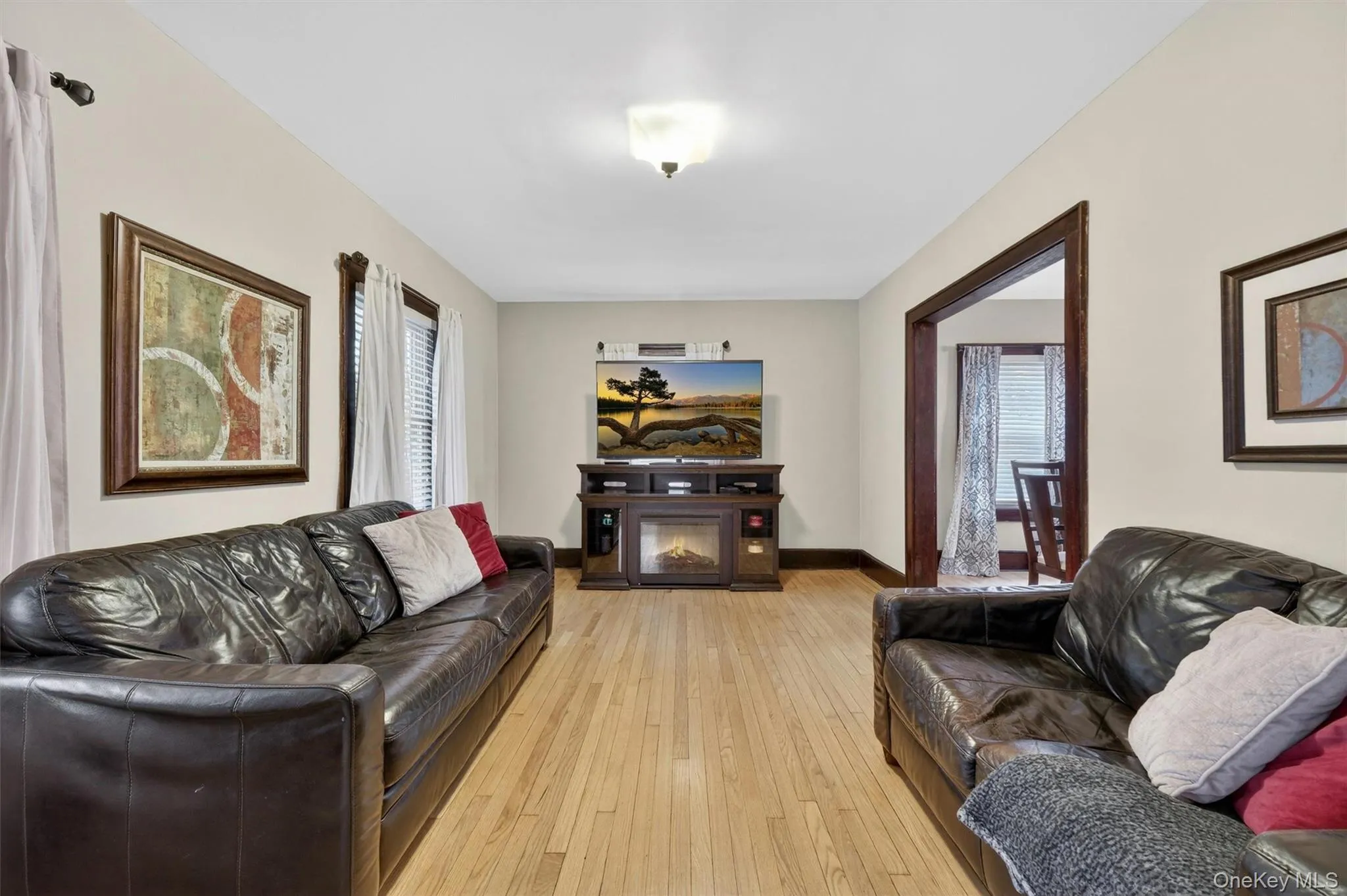 11 Columbia Avenue, Middletown, NY, 3 Bedrooms Bedrooms, 6 Rooms Rooms,1 BathroomBathrooms,Residential,For Rent,Columbia,0,1013260 11 Columbia Avenue, Middletown, NY, 3 Bedrooms Bedrooms, 6 Rooms Rooms,1 BathroomBathrooms,Residential,For Rent,Columbia,0,1013260