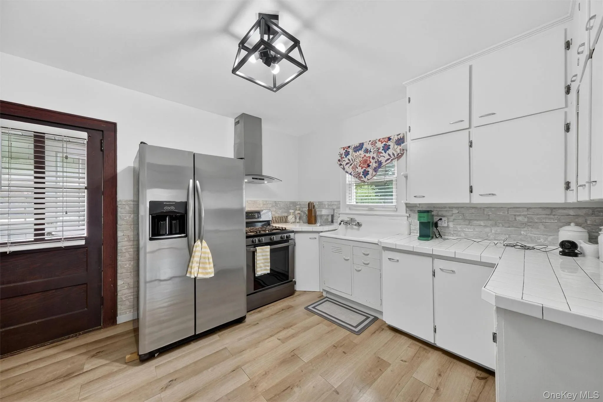 11 Columbia Avenue, Middletown, NY, 3 Bedrooms Bedrooms, 6 Rooms Rooms,1 BathroomBathrooms,Residential,For Rent,Columbia,0,1013260 11 Columbia Avenue, Middletown, NY, 3 Bedrooms Bedrooms, 6 Rooms Rooms,1 BathroomBathrooms,Residential,For Rent,Columbia,0,1013260
