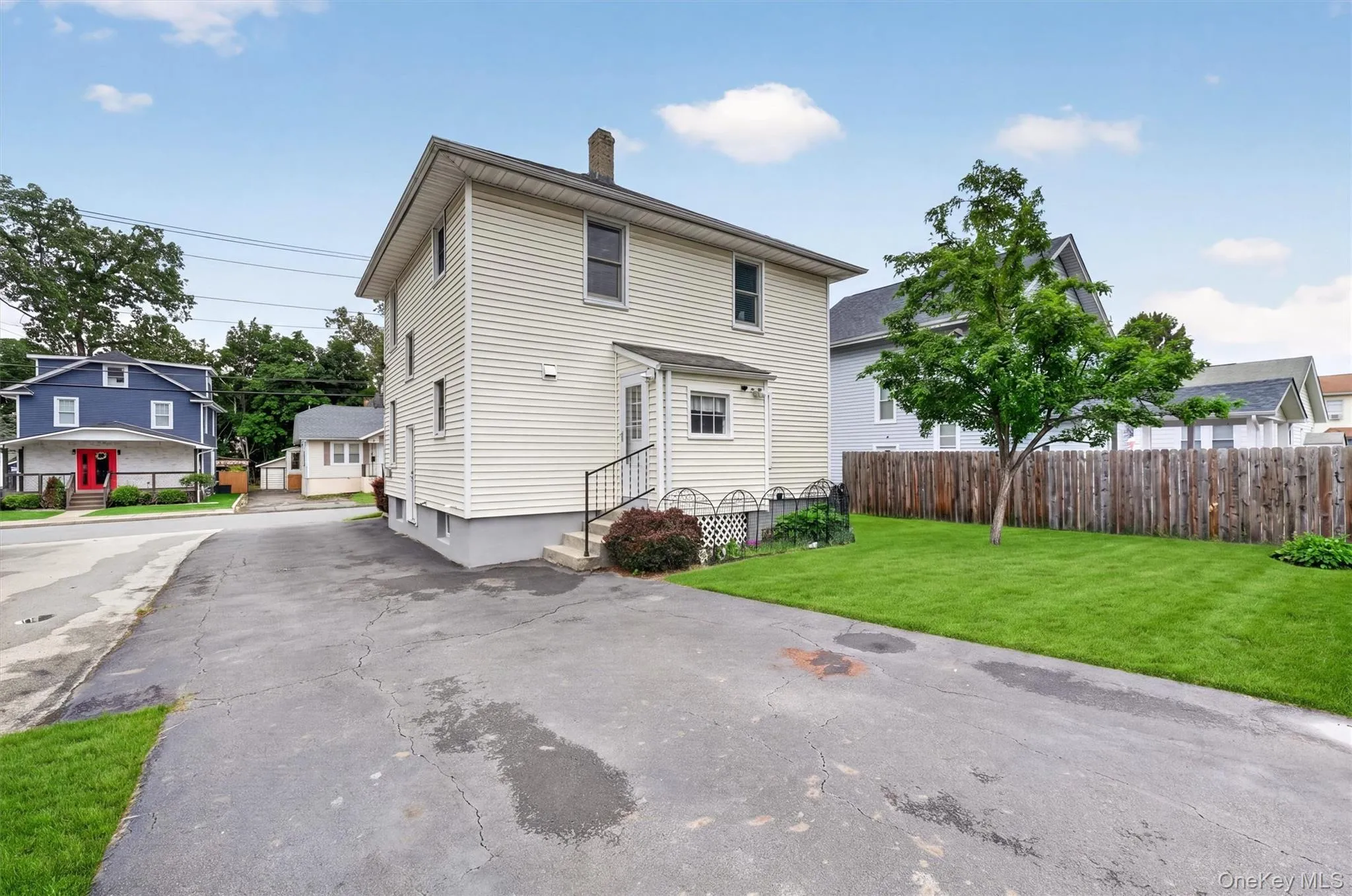 11 Columbia Avenue, Middletown, NY, 3 Bedrooms Bedrooms, 6 Rooms Rooms,1 BathroomBathrooms,Residential,For Rent,Columbia,0,1013260 11 Columbia Avenue, Middletown, NY, 3 Bedrooms Bedrooms, 6 Rooms Rooms,1 BathroomBathrooms,Residential,For Rent,Columbia,0,1013260