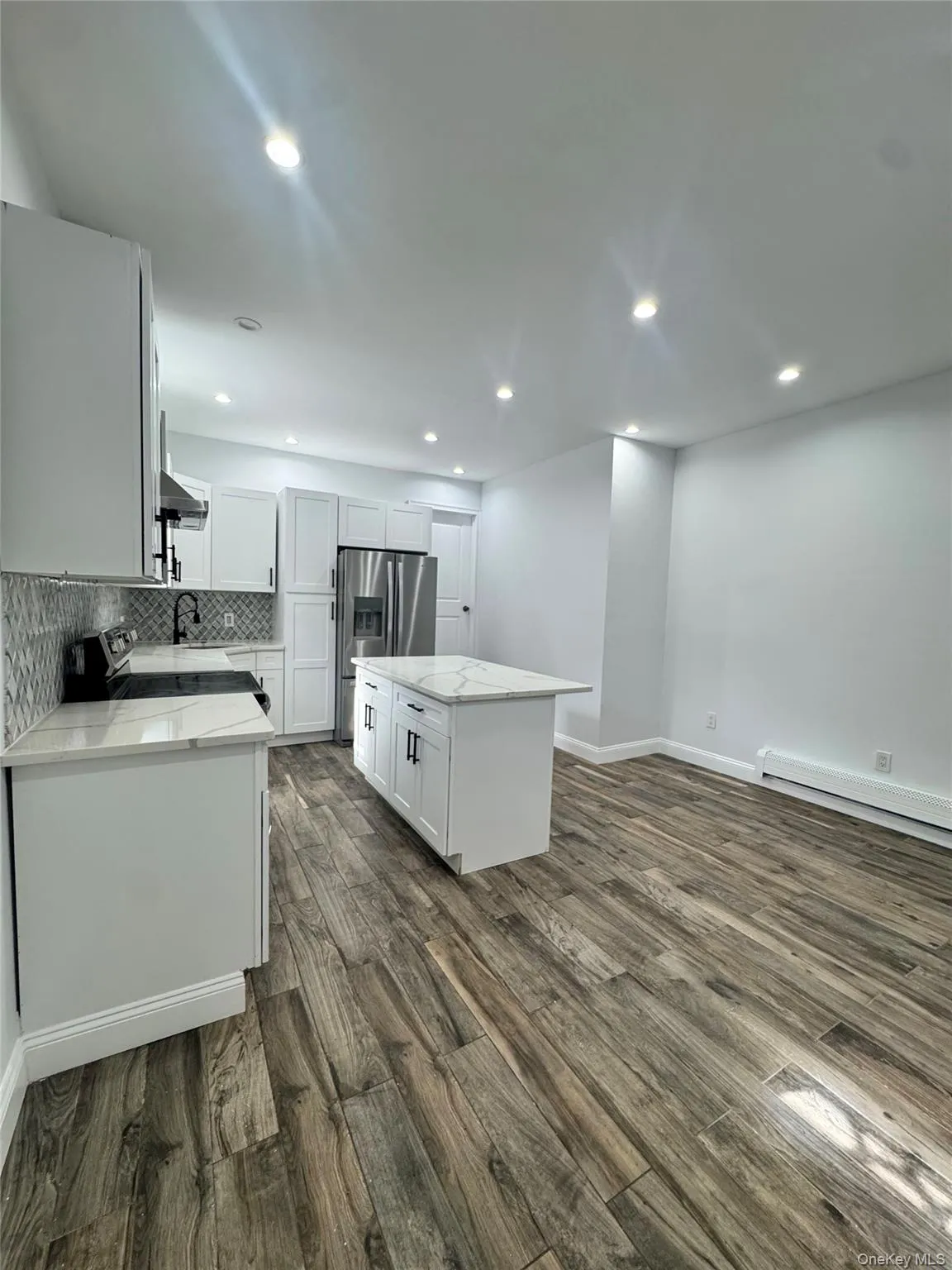 00 Ronek Drive, Babylon, NY, 1 Bedroom Bedrooms, 2 Rooms Rooms,1 BathroomBathrooms,Residential Lease,For Rent,Ronek,0,1013261 00 Ronek Drive, Babylon, NY, 1 Bedroom Bedrooms, 2 Rooms Rooms,1 BathroomBathrooms,Residential Lease,For Rent,Ronek,0,1013261