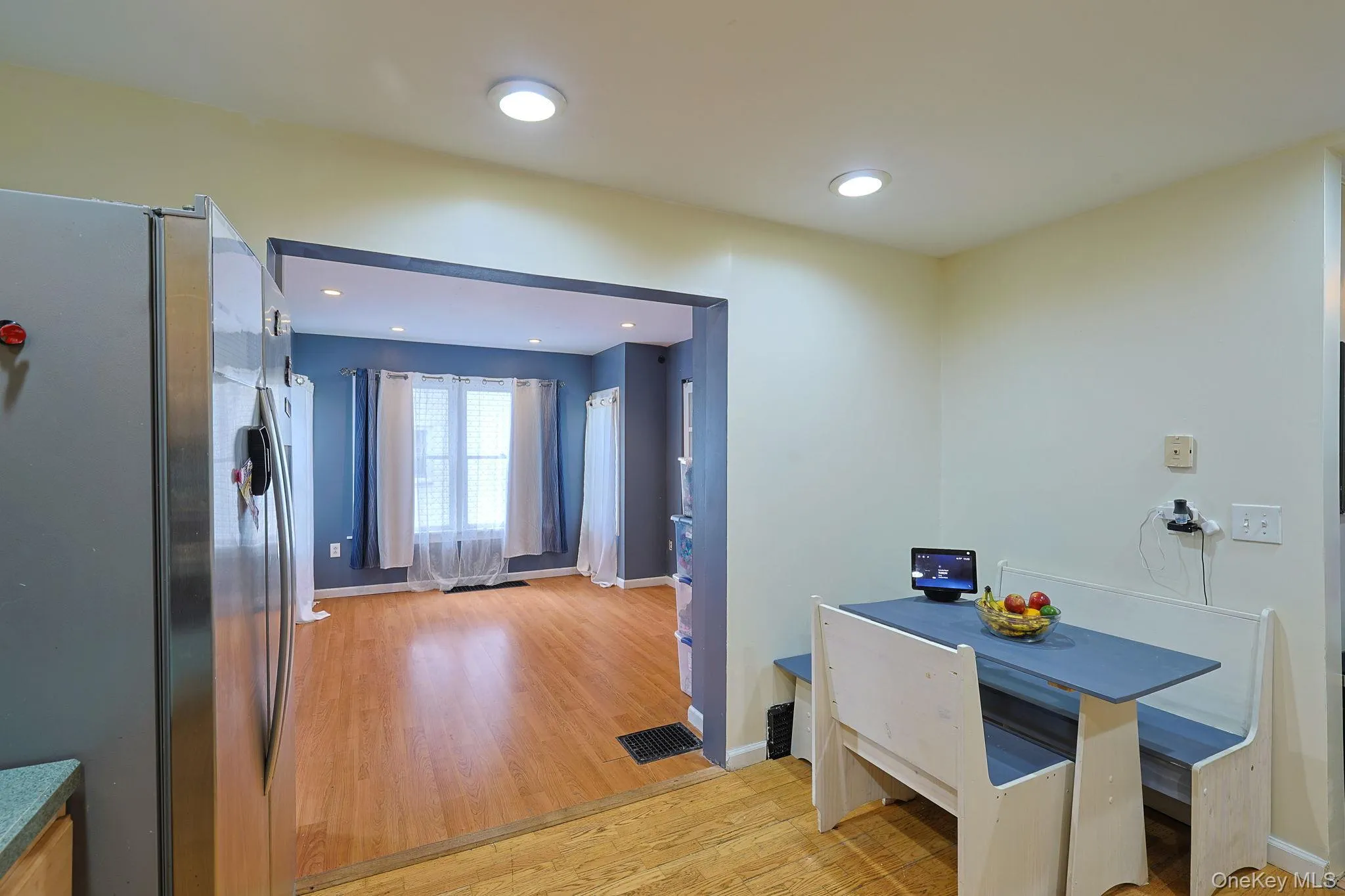22 Valley Avenue, Woodbury, NY, 3 Bedrooms Bedrooms, 8 Rooms Rooms,2 BathroomsBathrooms,Residential,For Rent,Valley,0,1013266 22 Valley Avenue, Woodbury, NY, 3 Bedrooms Bedrooms, 8 Rooms Rooms,2 BathroomsBathrooms,Residential,For Rent,Valley,0,1013266