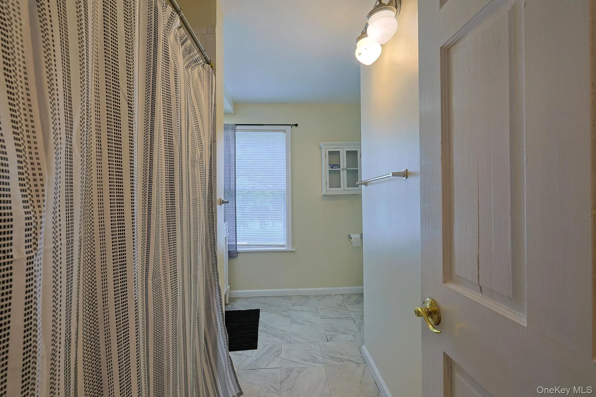 22 Valley Avenue, Woodbury, NY, 3 Bedrooms Bedrooms, 8 Rooms Rooms,2 BathroomsBathrooms,Residential,For Rent,Valley,0,1013266 22 Valley Avenue, Woodbury, NY, 3 Bedrooms Bedrooms, 8 Rooms Rooms,2 BathroomsBathrooms,Residential,For Rent,Valley,0,1013266
