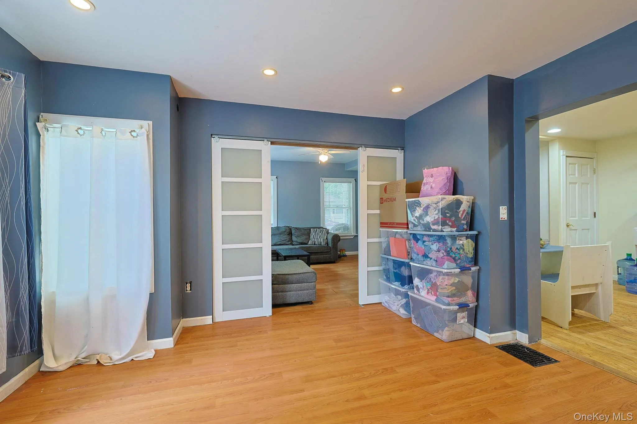 22 Valley Avenue, Woodbury, NY, 3 Bedrooms Bedrooms, 8 Rooms Rooms,2 BathroomsBathrooms,Residential,For Rent,Valley,0,1013266 22 Valley Avenue, Woodbury, NY, 3 Bedrooms Bedrooms, 8 Rooms Rooms,2 BathroomsBathrooms,Residential,For Rent,Valley,0,1013266