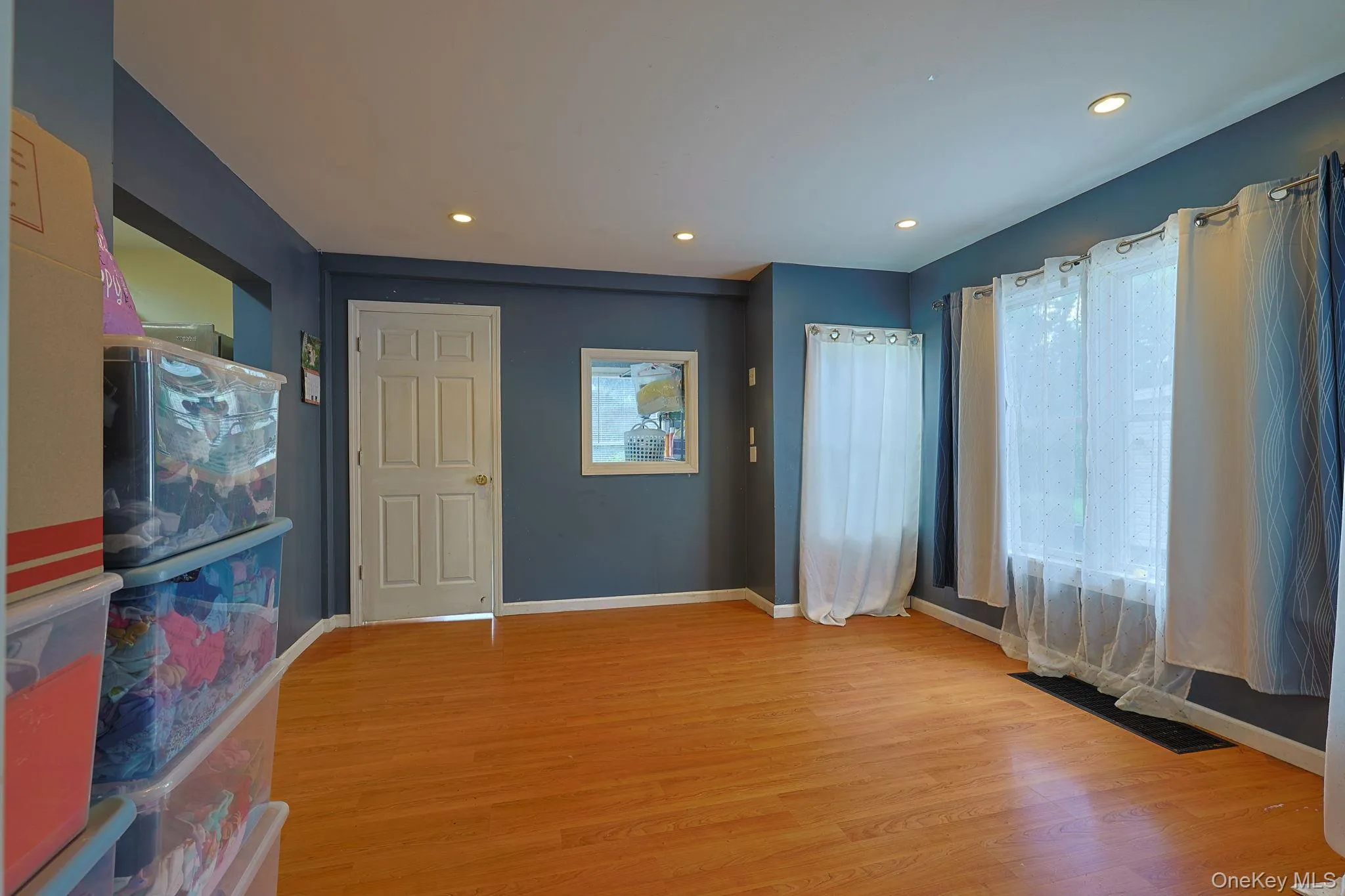 22 Valley Avenue, Woodbury, NY, 3 Bedrooms Bedrooms, 8 Rooms Rooms,2 BathroomsBathrooms,Residential,For Rent,Valley,0,1013266 22 Valley Avenue, Woodbury, NY, 3 Bedrooms Bedrooms, 8 Rooms Rooms,2 BathroomsBathrooms,Residential,For Rent,Valley,0,1013266