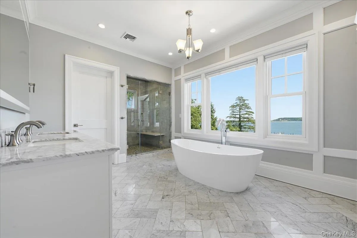 Primary Bathroom Suite Primary Bathroom Suite