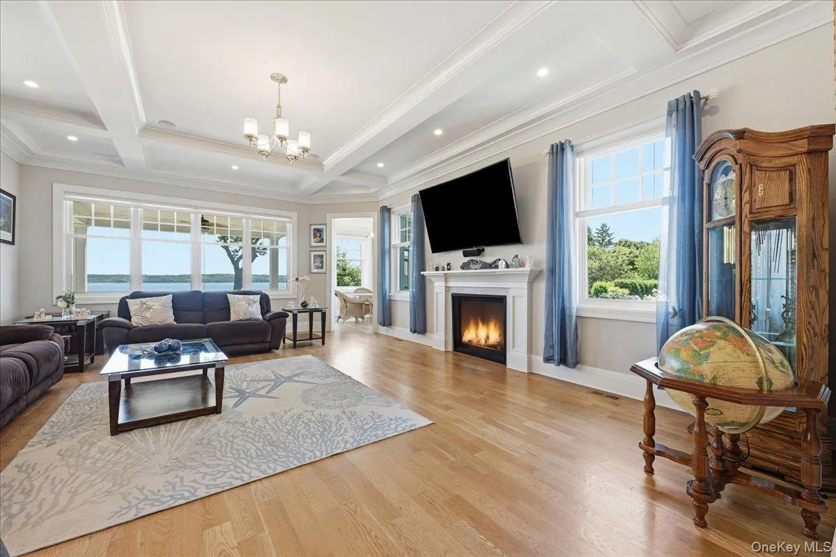 Spacious Den With Fireplace Spacious Den With Fireplace
