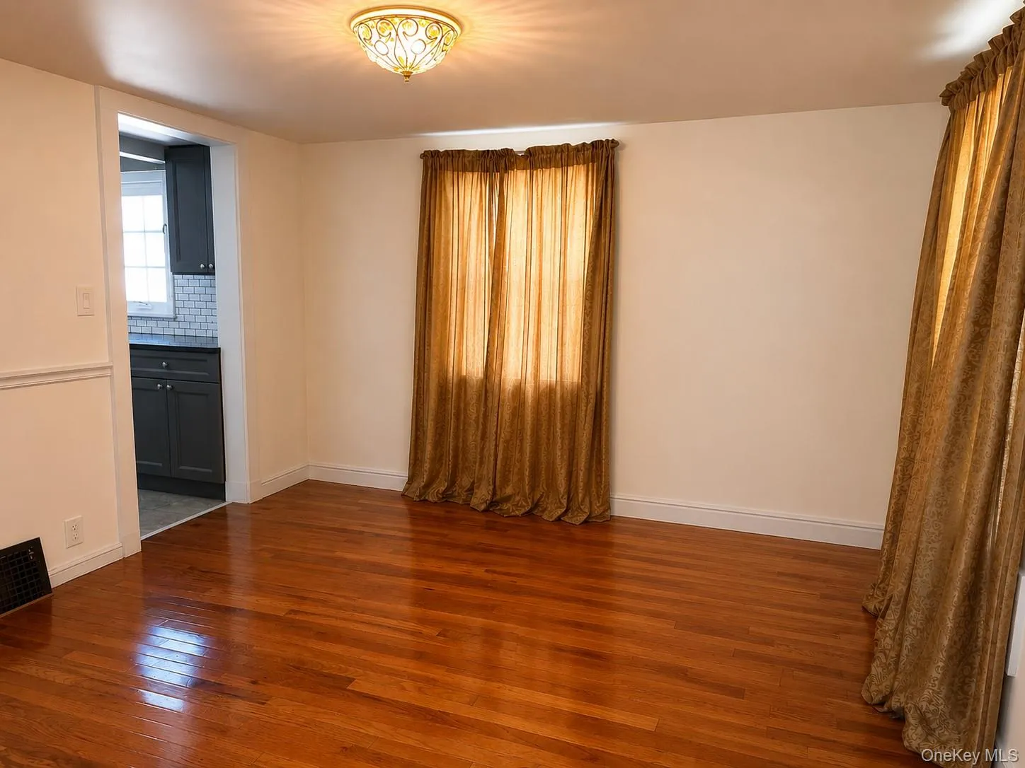 84 Wilkes Street, Beacon, NY, 2 Bedrooms Bedrooms, 4 Rooms Rooms,1 BathroomBathrooms,Residential,For Rent,Wilkes,0,1013273 84 Wilkes Street, Beacon, NY, 2 Bedrooms Bedrooms, 4 Rooms Rooms,1 BathroomBathrooms,Residential,For Rent,Wilkes,0,1013273