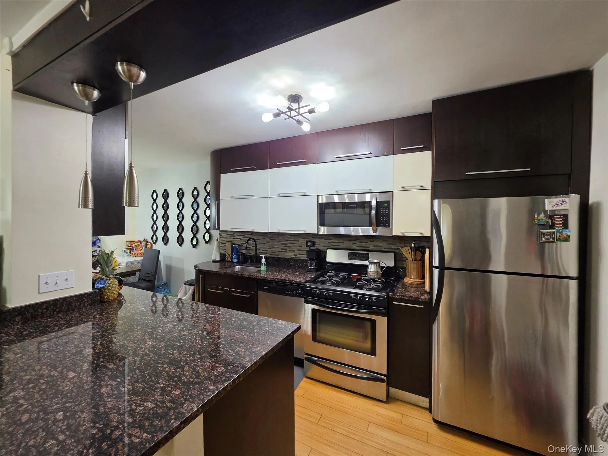 875 Morrison Avenue, New York, NY, 2 Bedrooms Bedrooms, 5 Rooms Rooms,1 BathroomBathrooms,Residential,For Rent,Morrison,0,1013275 875 Morrison Avenue, New York, NY, 2 Bedrooms Bedrooms, 5 Rooms Rooms,1 BathroomBathrooms,Residential,For Rent,Morrison,0,1013275