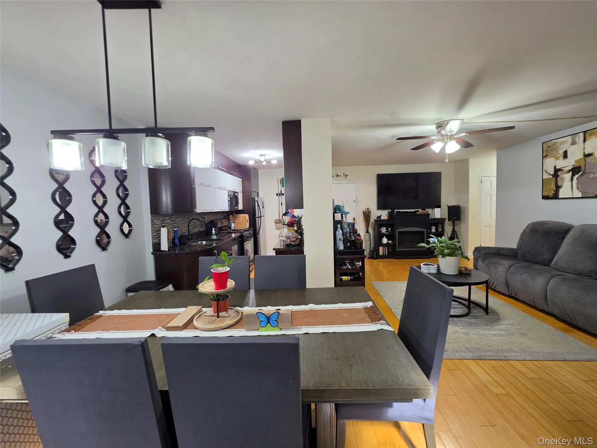 875 Morrison Avenue, New York, NY, 2 Bedrooms Bedrooms, 5 Rooms Rooms,1 BathroomBathrooms,Residential,For Rent,Morrison,0,1013275 875 Morrison Avenue, New York, NY, 2 Bedrooms Bedrooms, 5 Rooms Rooms,1 BathroomBathrooms,Residential,For Rent,Morrison,0,1013275