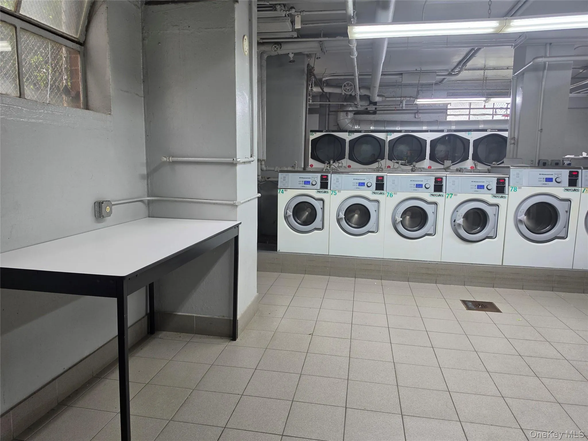 875 Morrison Avenue, New York, NY, 2 Bedrooms Bedrooms, 5 Rooms Rooms,1 BathroomBathrooms,Residential,For Rent,Morrison,0,1013275 875 Morrison Avenue, New York, NY, 2 Bedrooms Bedrooms, 5 Rooms Rooms,1 BathroomBathrooms,Residential,For Rent,Morrison,0,1013275