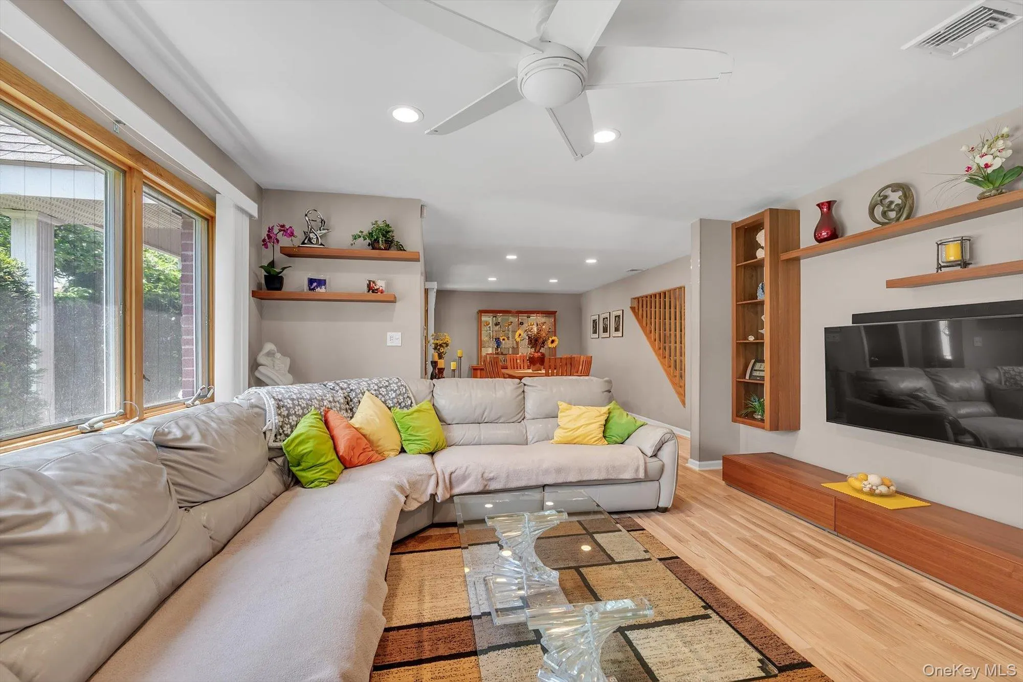 121 Strattford Road, North Hempstead, NY, 4 Bedrooms Bedrooms, 10 Rooms Rooms,2 BathroomsBathrooms,Residential,For Rent,Strattford,0,1013278 121 Strattford Road, North Hempstead, NY, 4 Bedrooms Bedrooms, 10 Rooms Rooms,2 BathroomsBathrooms,Residential,For Rent,Strattford,0,1013278