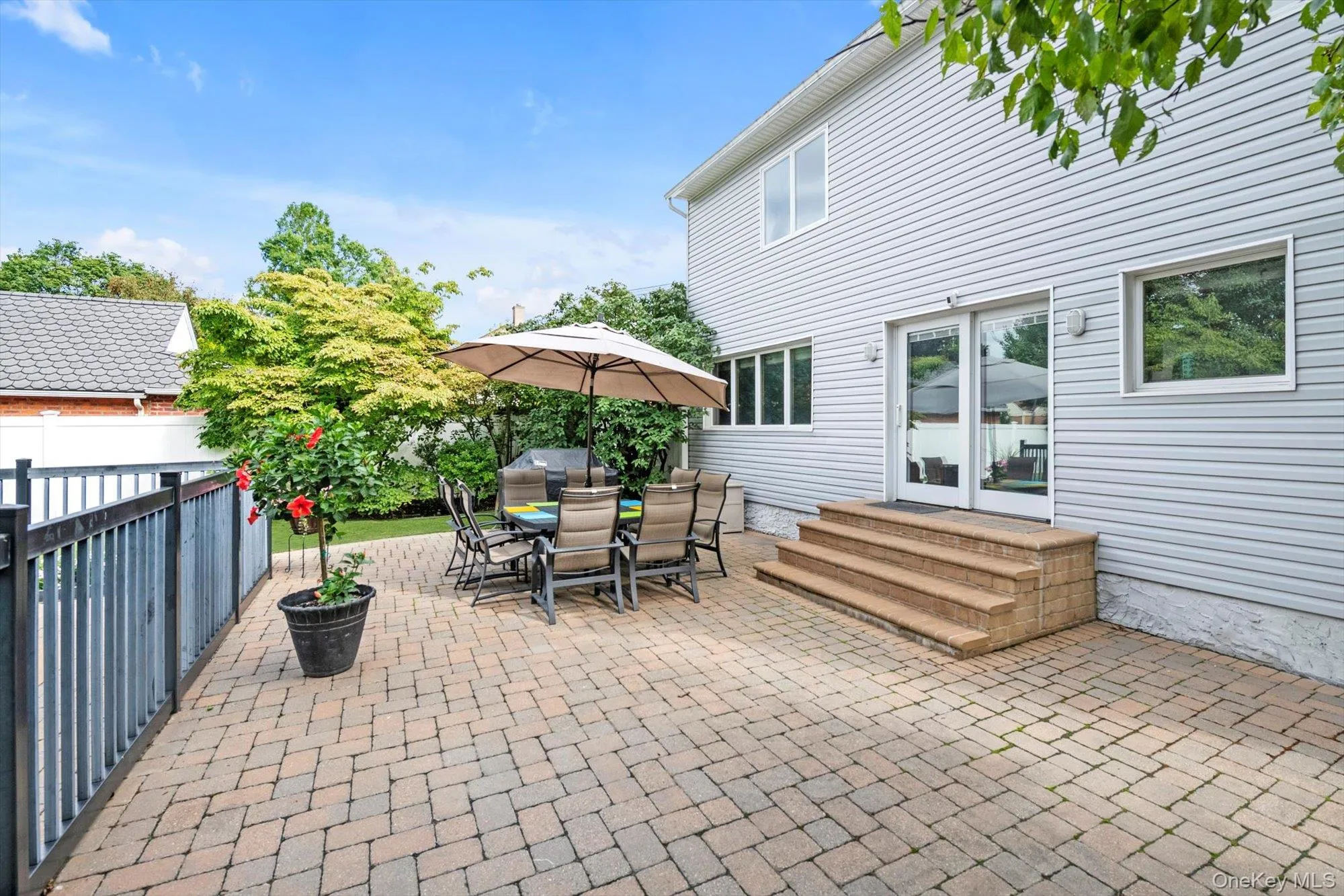 121 Strattford Road, North Hempstead, NY, 4 Bedrooms Bedrooms, 10 Rooms Rooms,2 BathroomsBathrooms,Residential,For Rent,Strattford,0,1013278 121 Strattford Road, North Hempstead, NY, 4 Bedrooms Bedrooms, 10 Rooms Rooms,2 BathroomsBathrooms,Residential,For Rent,Strattford,0,1013278
