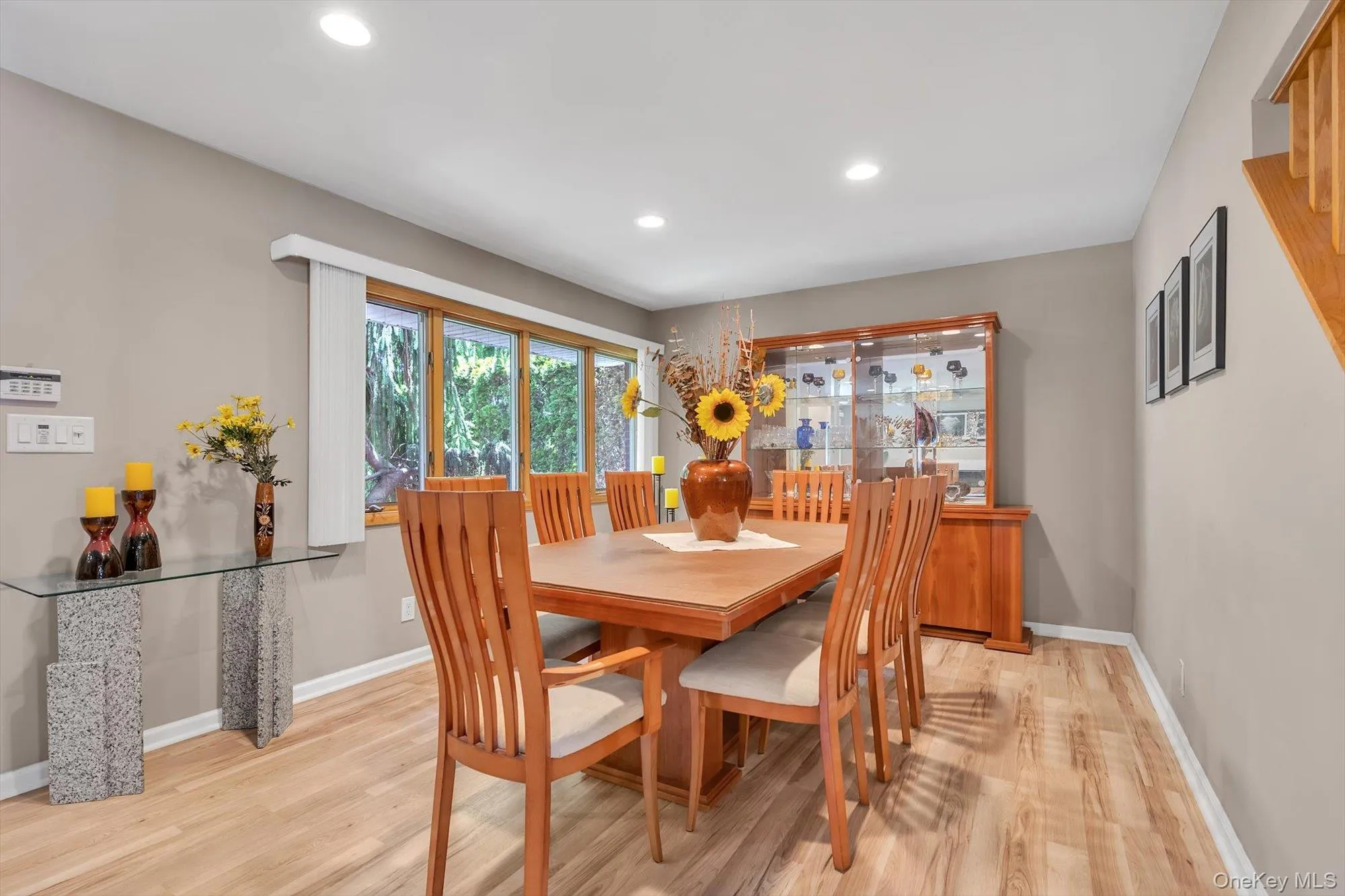 121 Strattford Road, North Hempstead, NY, 4 Bedrooms Bedrooms, 10 Rooms Rooms,2 BathroomsBathrooms,Residential,For Rent,Strattford,0,1013278 121 Strattford Road, North Hempstead, NY, 4 Bedrooms Bedrooms, 10 Rooms Rooms,2 BathroomsBathrooms,Residential,For Rent,Strattford,0,1013278