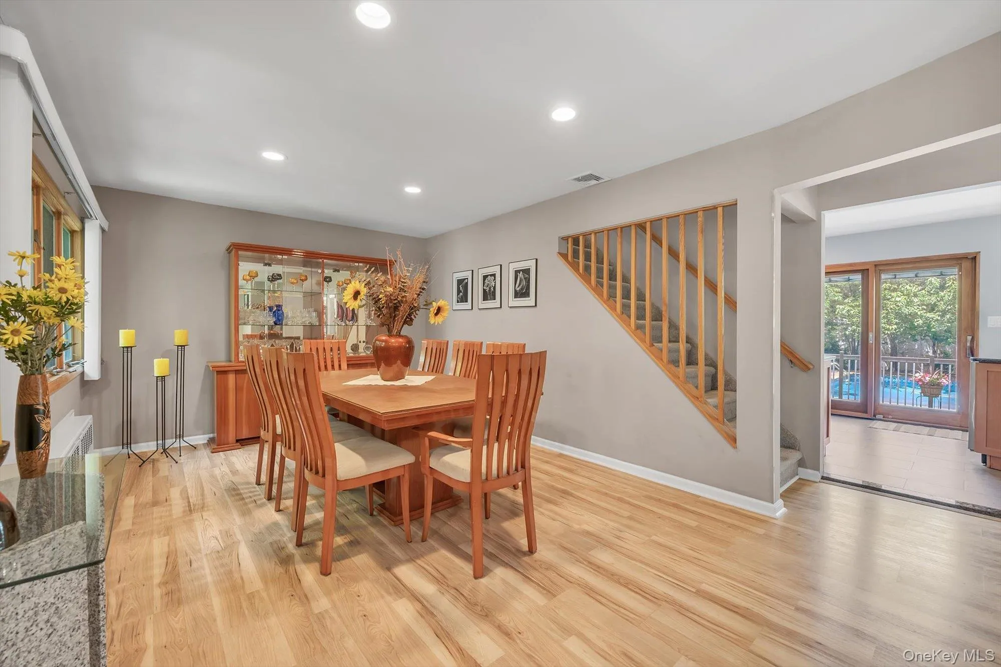 121 Strattford Road, North Hempstead, NY, 4 Bedrooms Bedrooms, 10 Rooms Rooms,2 BathroomsBathrooms,Residential,For Rent,Strattford,0,1013278 121 Strattford Road, North Hempstead, NY, 4 Bedrooms Bedrooms, 10 Rooms Rooms,2 BathroomsBathrooms,Residential,For Rent,Strattford,0,1013278