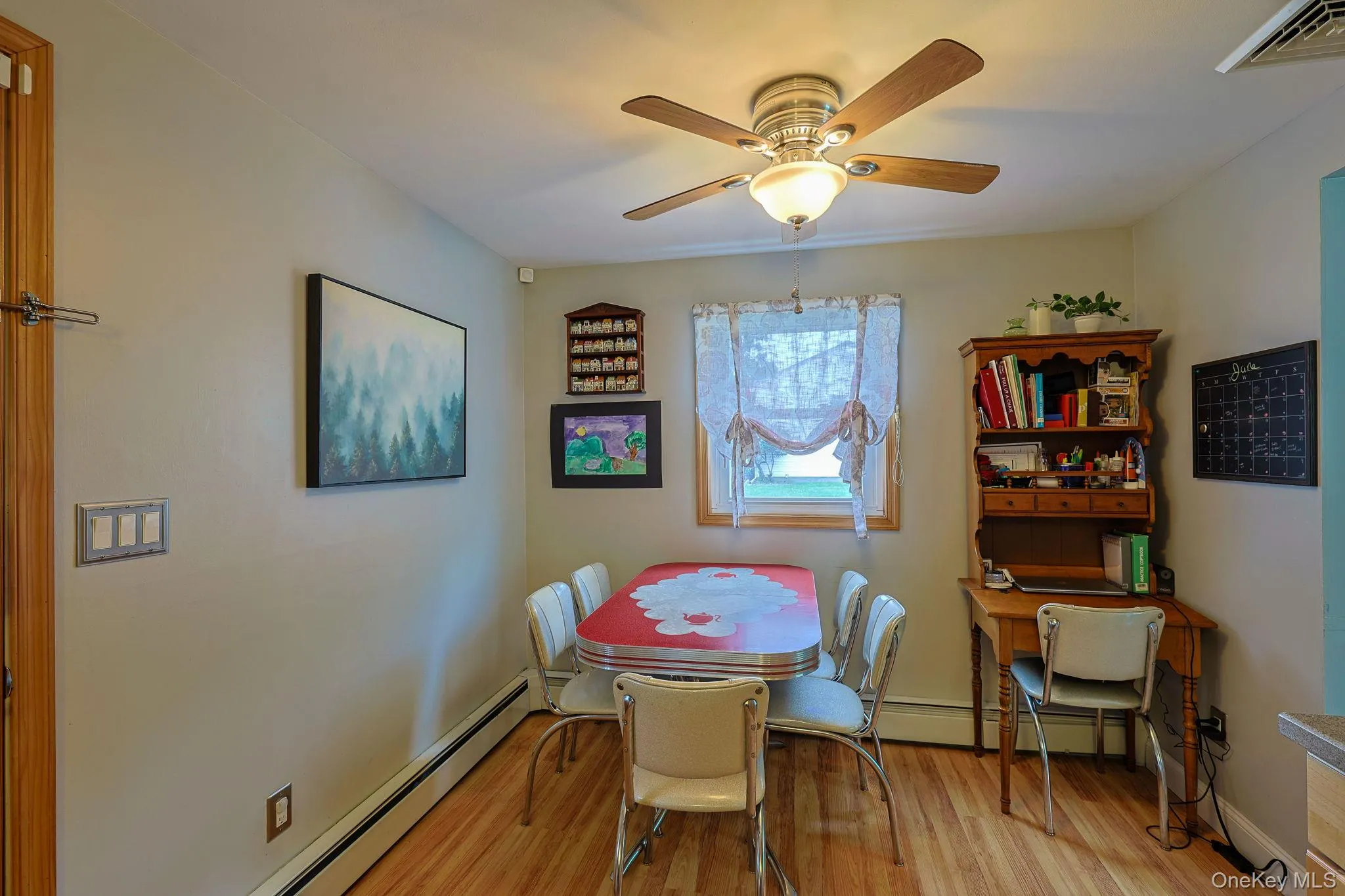 21 Continental Drive, New Windsor, NY, 3 Bedrooms Bedrooms, 6 Rooms Rooms,1 BathroomBathrooms,Residential,For Rent,Continental,0,1013279 21 Continental Drive, New Windsor, NY, 3 Bedrooms Bedrooms, 6 Rooms Rooms,1 BathroomBathrooms,Residential,For Rent,Continental,0,1013279