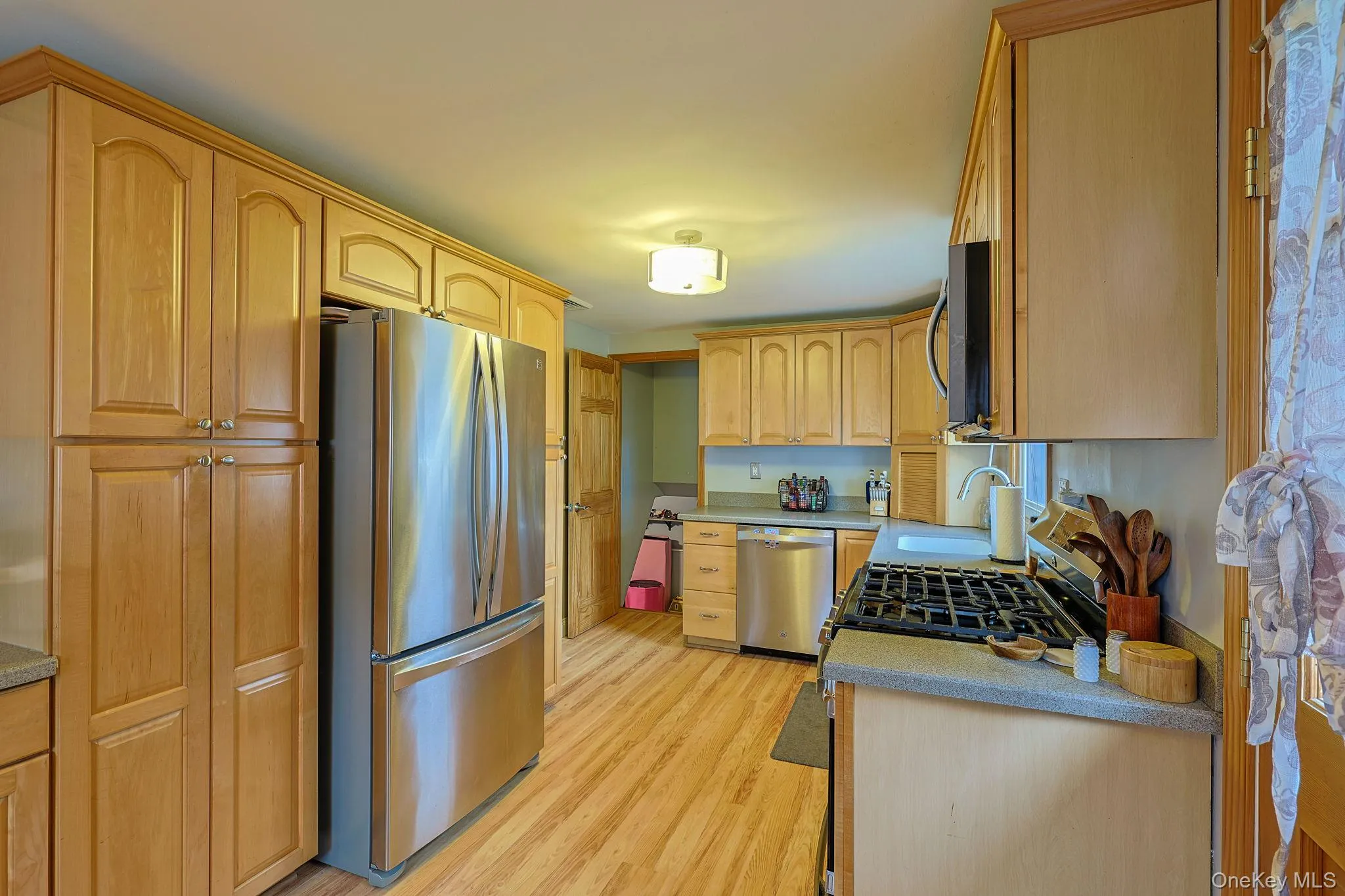 21 Continental Drive, New Windsor, NY, 3 Bedrooms Bedrooms, 6 Rooms Rooms,1 BathroomBathrooms,Residential,For Rent,Continental,0,1013279 21 Continental Drive, New Windsor, NY, 3 Bedrooms Bedrooms, 6 Rooms Rooms,1 BathroomBathrooms,Residential,For Rent,Continental,0,1013279