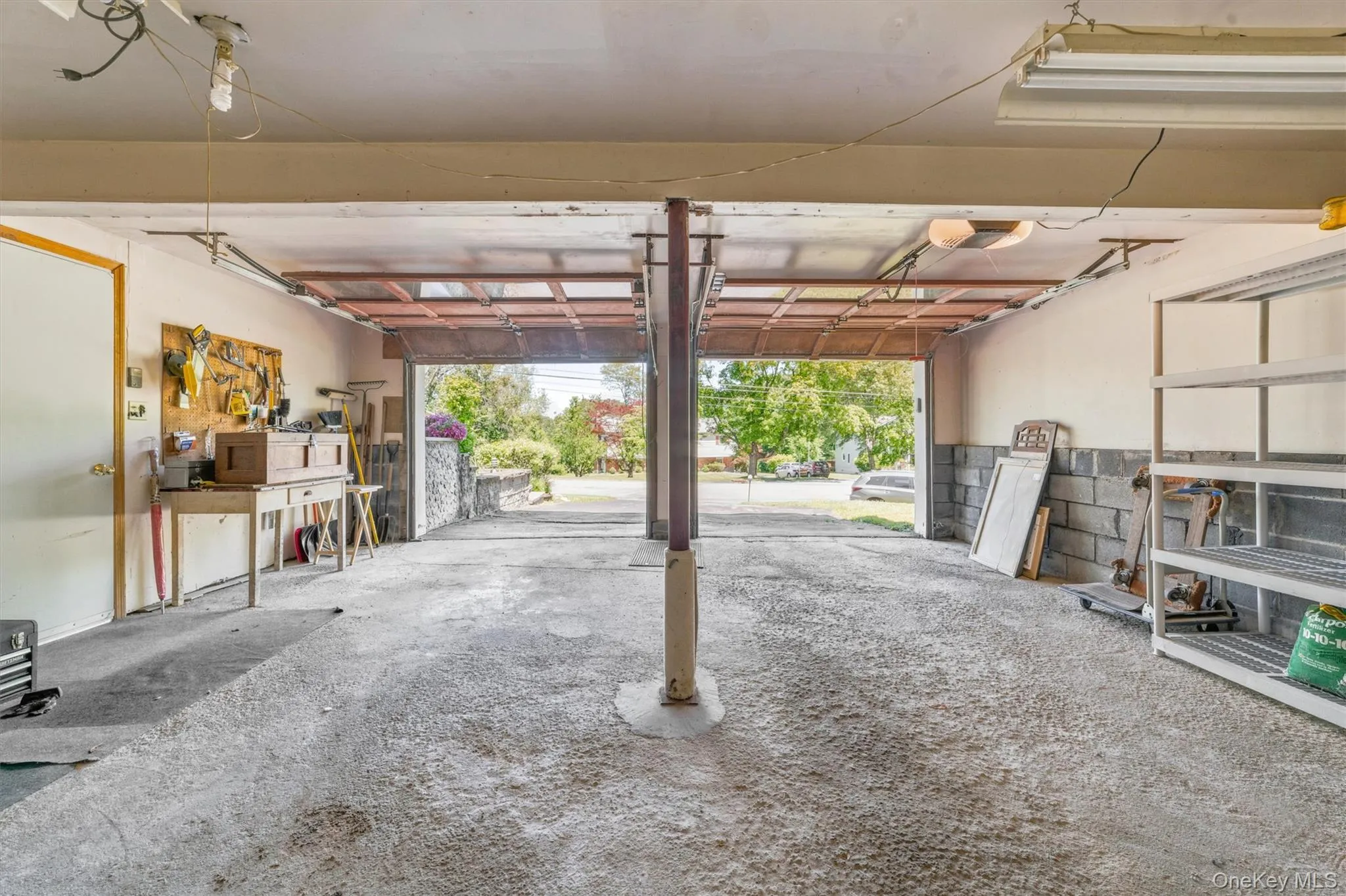Huge garage - so much storage space. Huge garage - so much storage space.