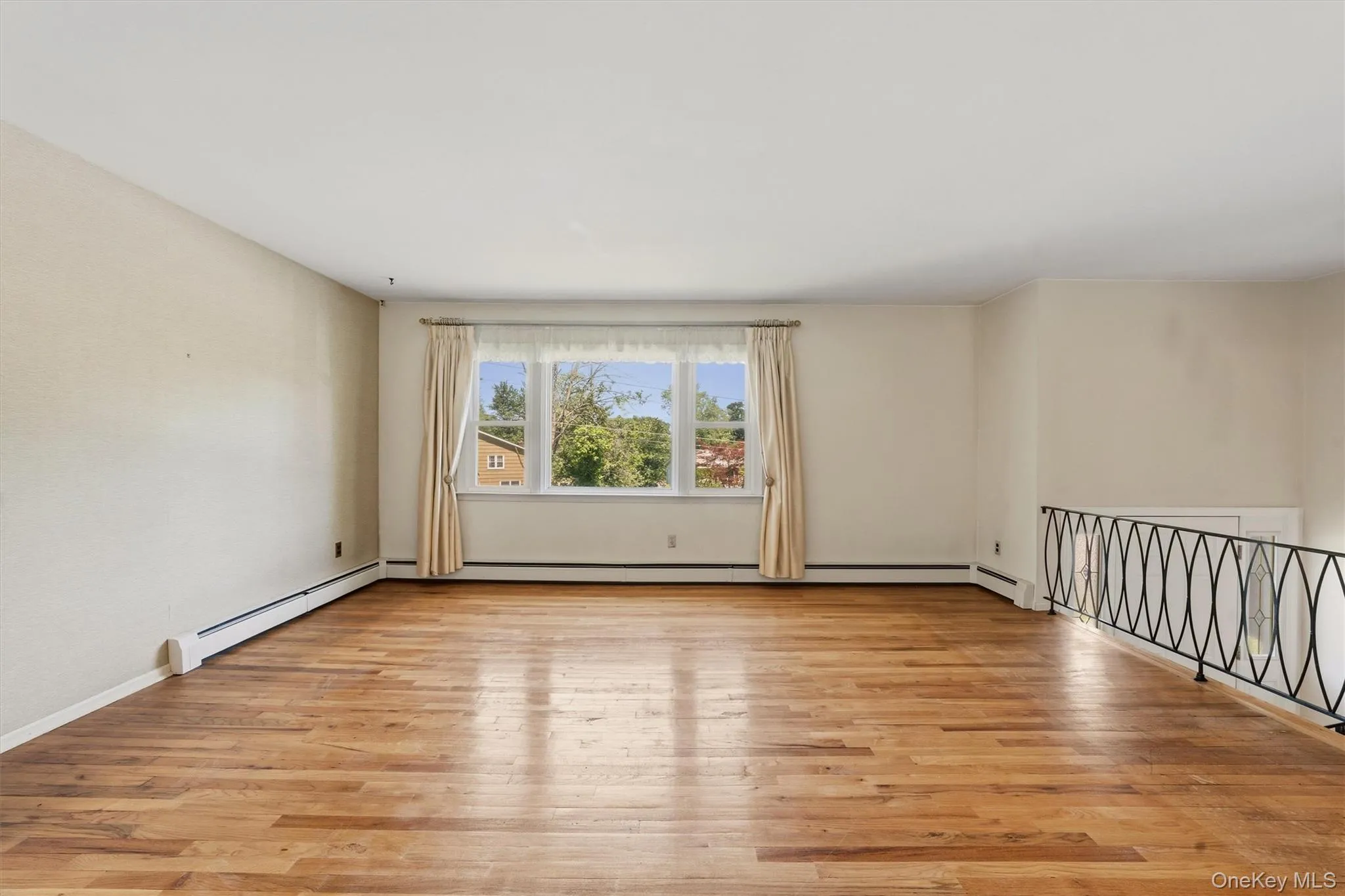 Tons of natural light fills this charming home. Tons of natural light fills this charming home.