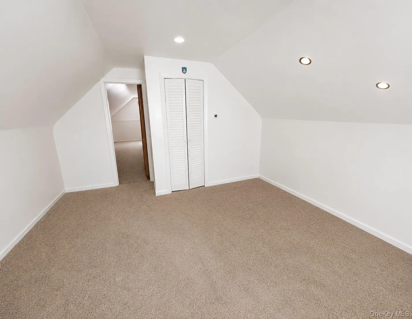 162 Colonial Avenue, North Hempstead, NY, 4 Bedrooms Bedrooms, 6 Rooms Rooms,1 BathroomBathrooms,Residential Lease,For Rent,Colonial,0,1013281 162 Colonial Avenue, North Hempstead, NY, 4 Bedrooms Bedrooms, 6 Rooms Rooms,1 BathroomBathrooms,Residential Lease,For Rent,Colonial,0,1013281