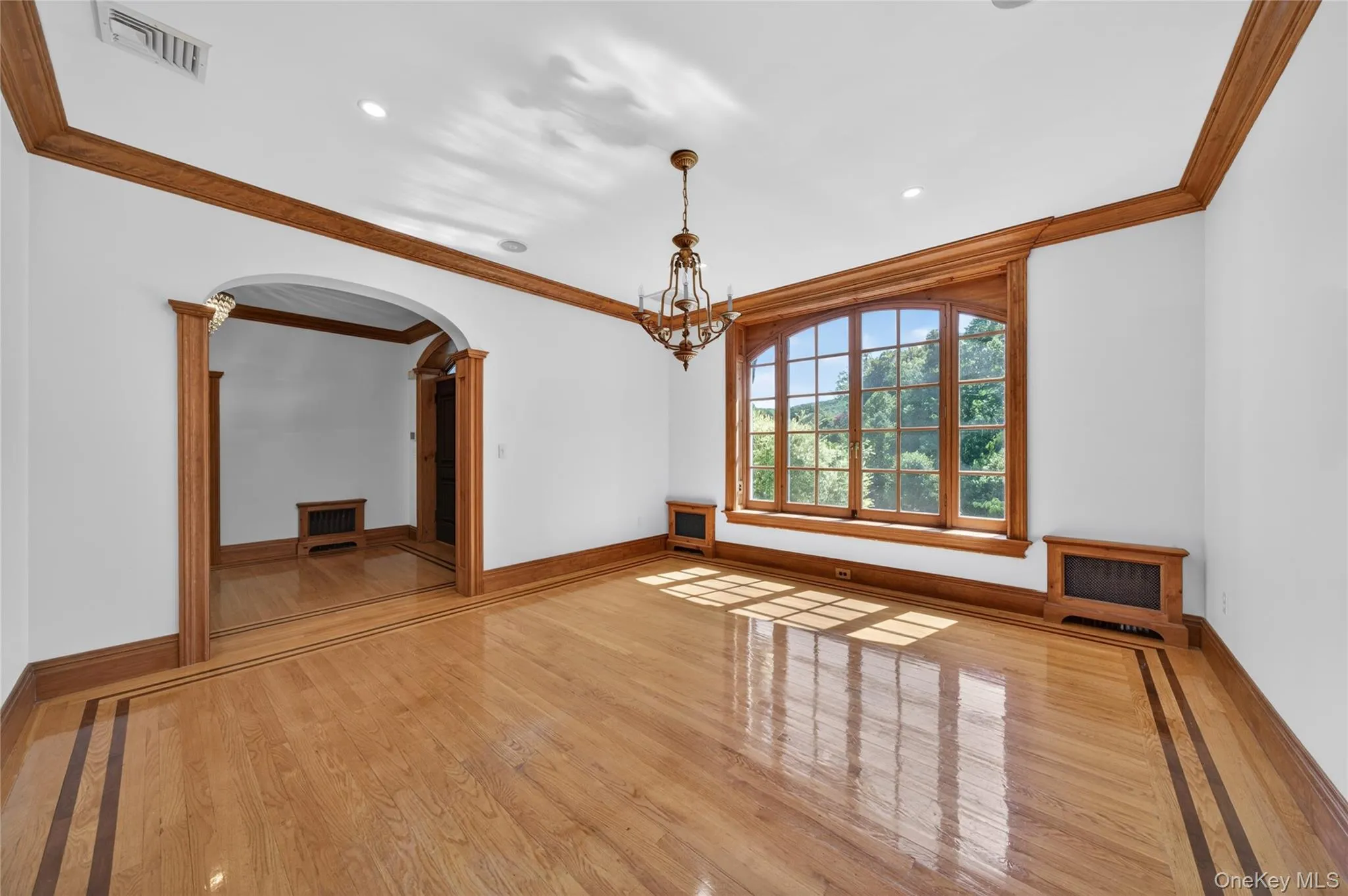 10 Greenwich Avenue, Woodbury, NY, 5 Bedrooms Bedrooms, 10 Rooms Rooms,3 BathroomsBathrooms,Residential,For Rent,Greenwich,0,1013286 10 Greenwich Avenue, Woodbury, NY, 5 Bedrooms Bedrooms, 10 Rooms Rooms,3 BathroomsBathrooms,Residential,For Rent,Greenwich,0,1013286