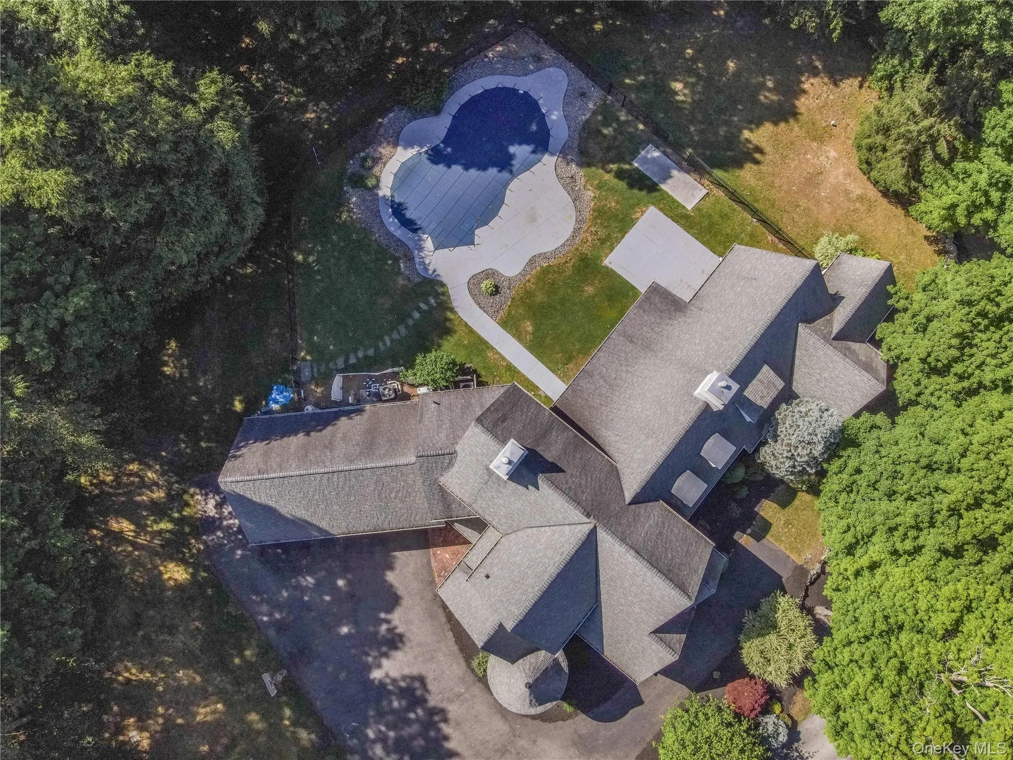 10 Greenwich Avenue, Woodbury, NY, 5 Bedrooms Bedrooms, 10 Rooms Rooms,3 BathroomsBathrooms,Residential,For Rent,Greenwich,0,1013286 10 Greenwich Avenue, Woodbury, NY, 5 Bedrooms Bedrooms, 10 Rooms Rooms,3 BathroomsBathrooms,Residential,For Rent,Greenwich,0,1013286