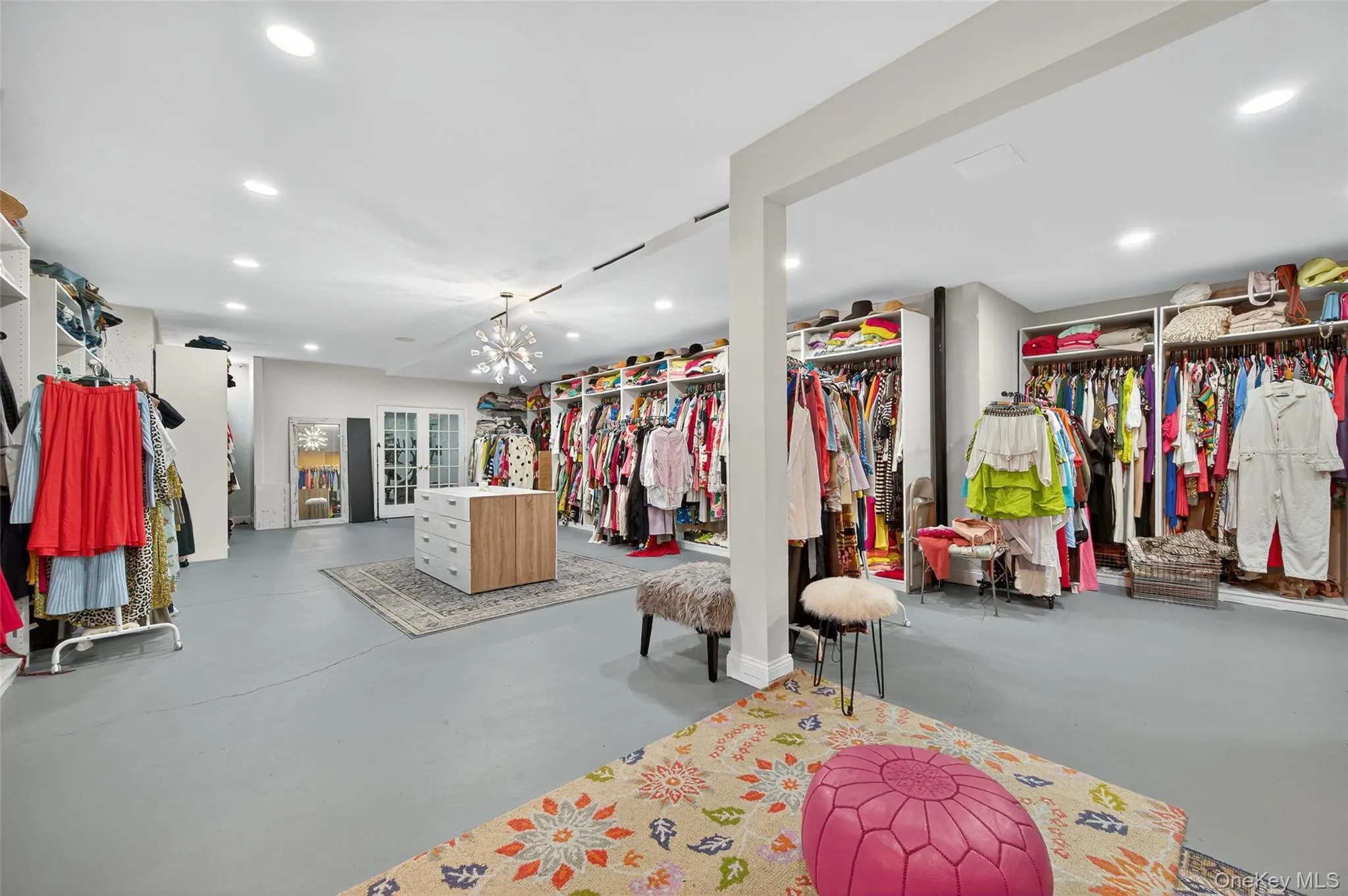 10 Greenwich Avenue, Woodbury, NY, 5 Bedrooms Bedrooms, 10 Rooms Rooms,3 BathroomsBathrooms,Residential,For Rent,Greenwich,0,1013286 10 Greenwich Avenue, Woodbury, NY, 5 Bedrooms Bedrooms, 10 Rooms Rooms,3 BathroomsBathrooms,Residential,For Rent,Greenwich,0,1013286